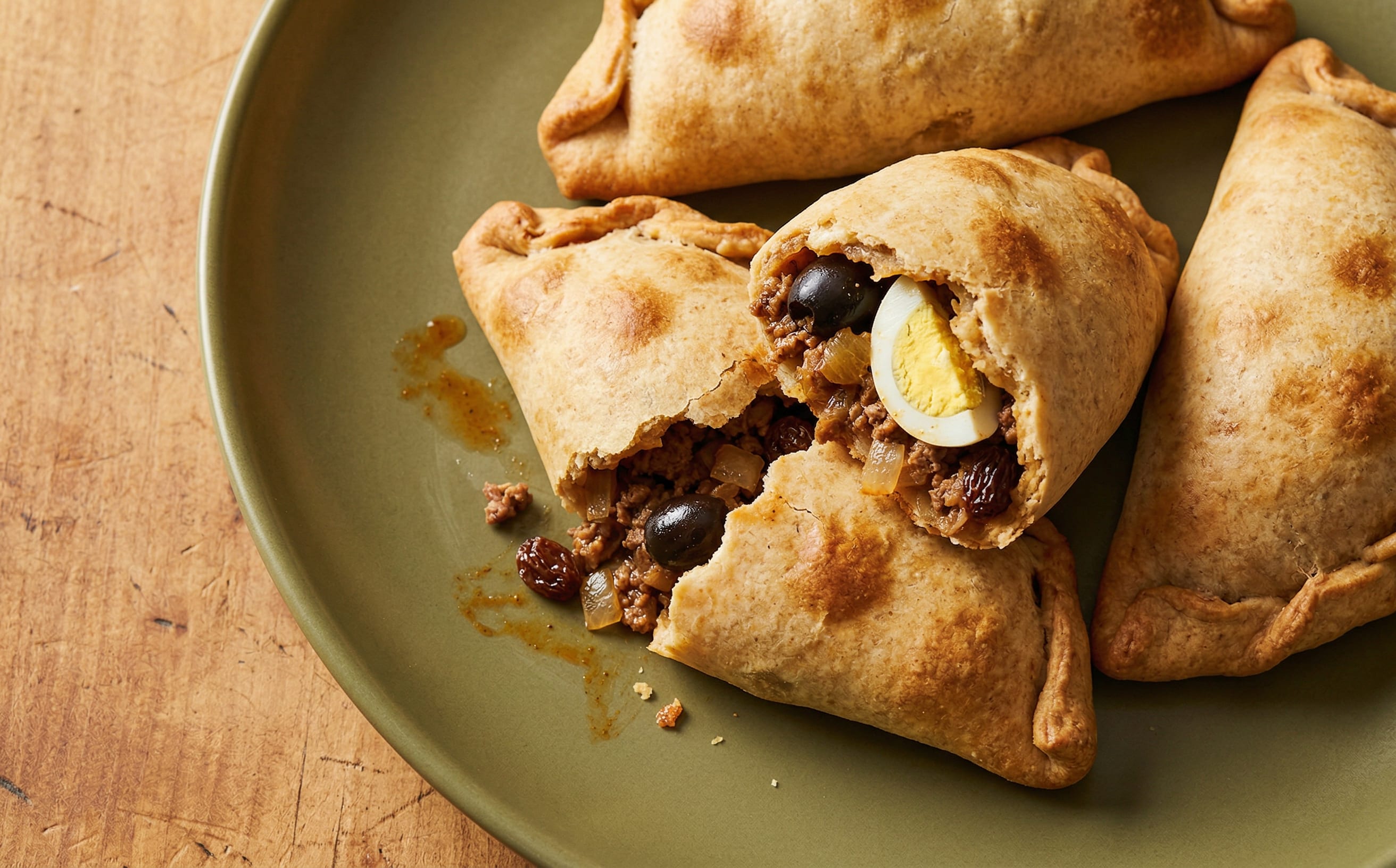 Empanadas de Pino (Chilean Beef Empanadas)