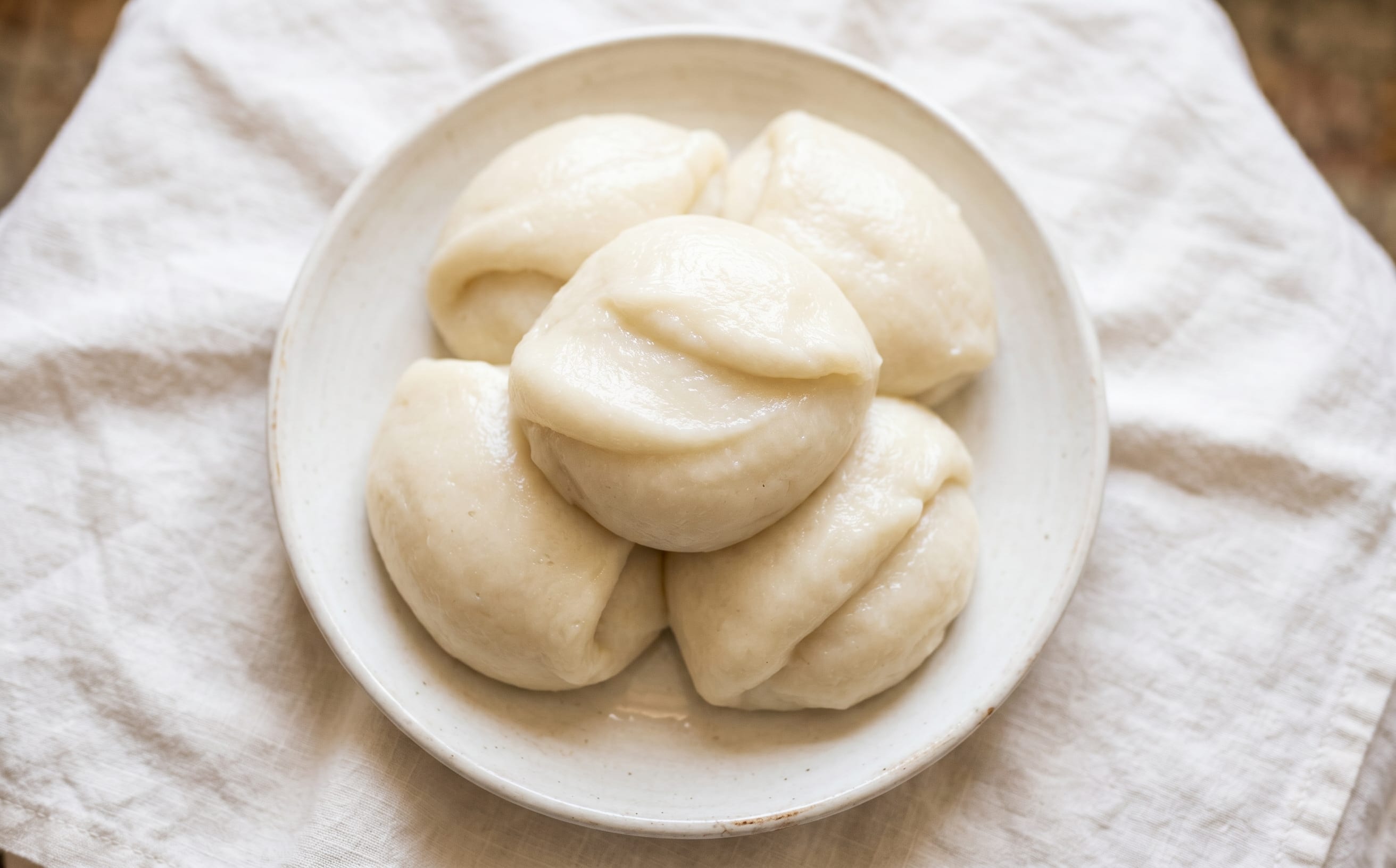 Fufu de Manioc (Cassava Fufu)
