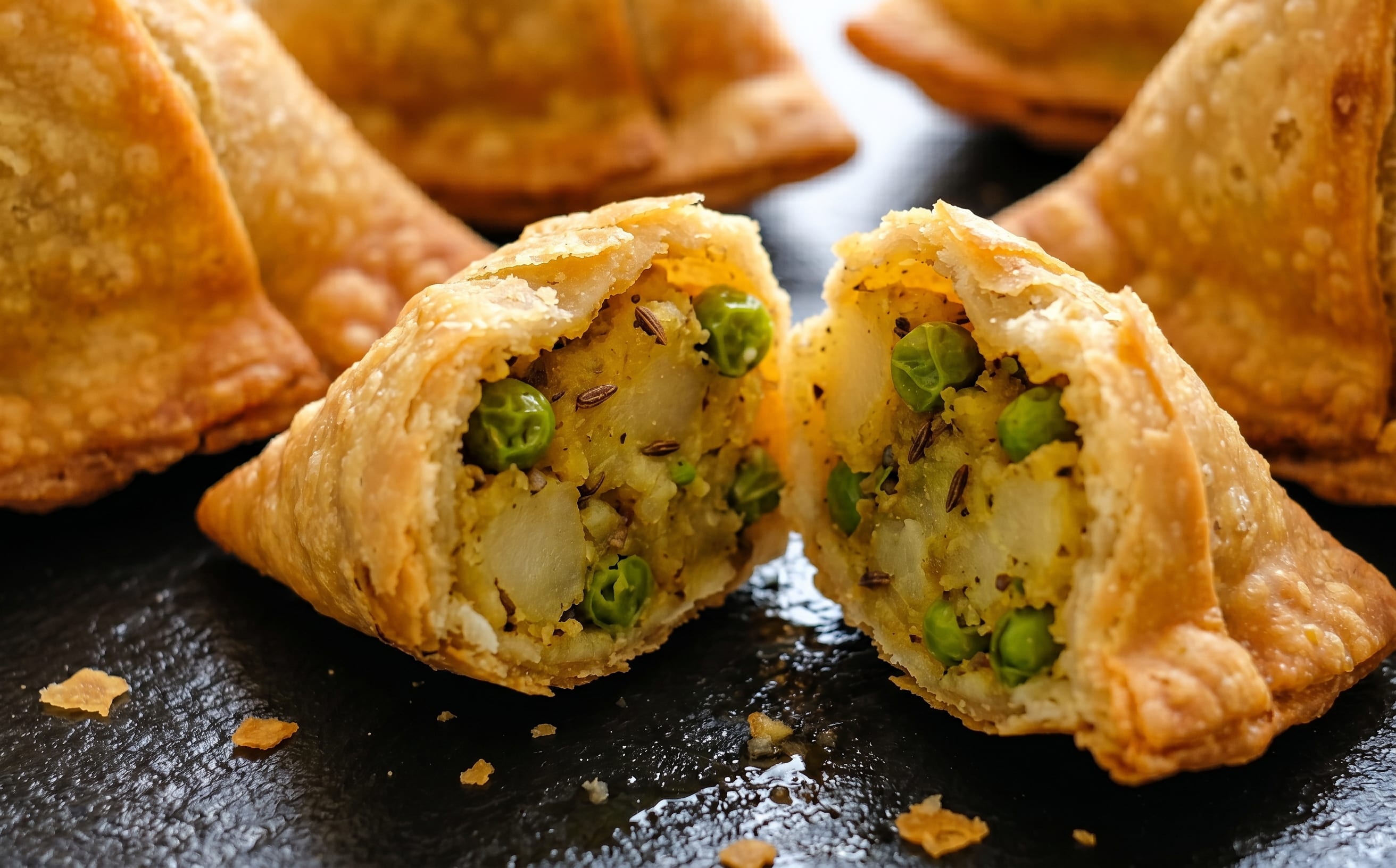 Samosa (Spiced Potato Pastries)