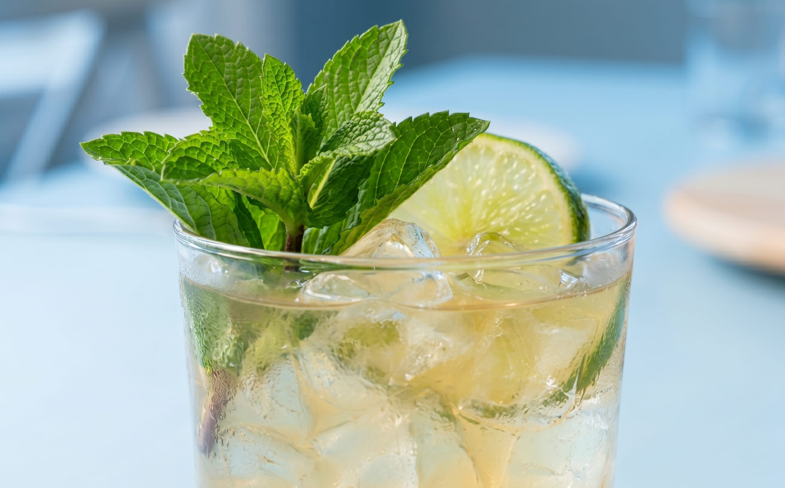 Gnamakoudji à l’Ananas (Ginger and Pineapple Drink)