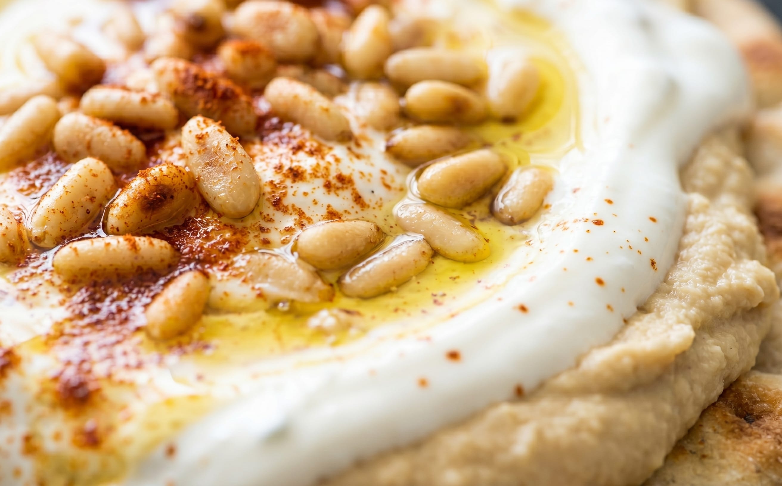 Fattet Hummus (Layered Chickpeas, Yogurt, and Pita)