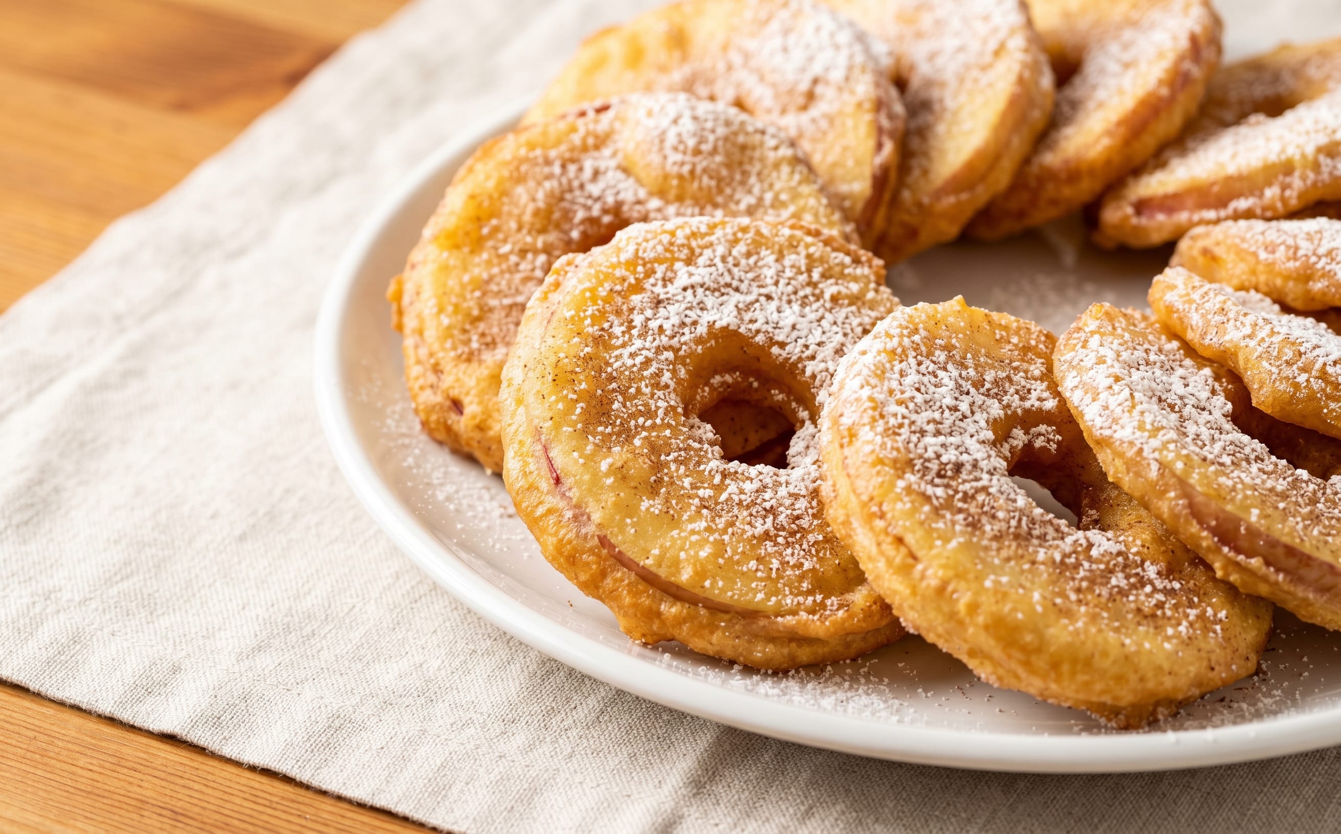 Apfelküchle (Apple Ring Fritters)