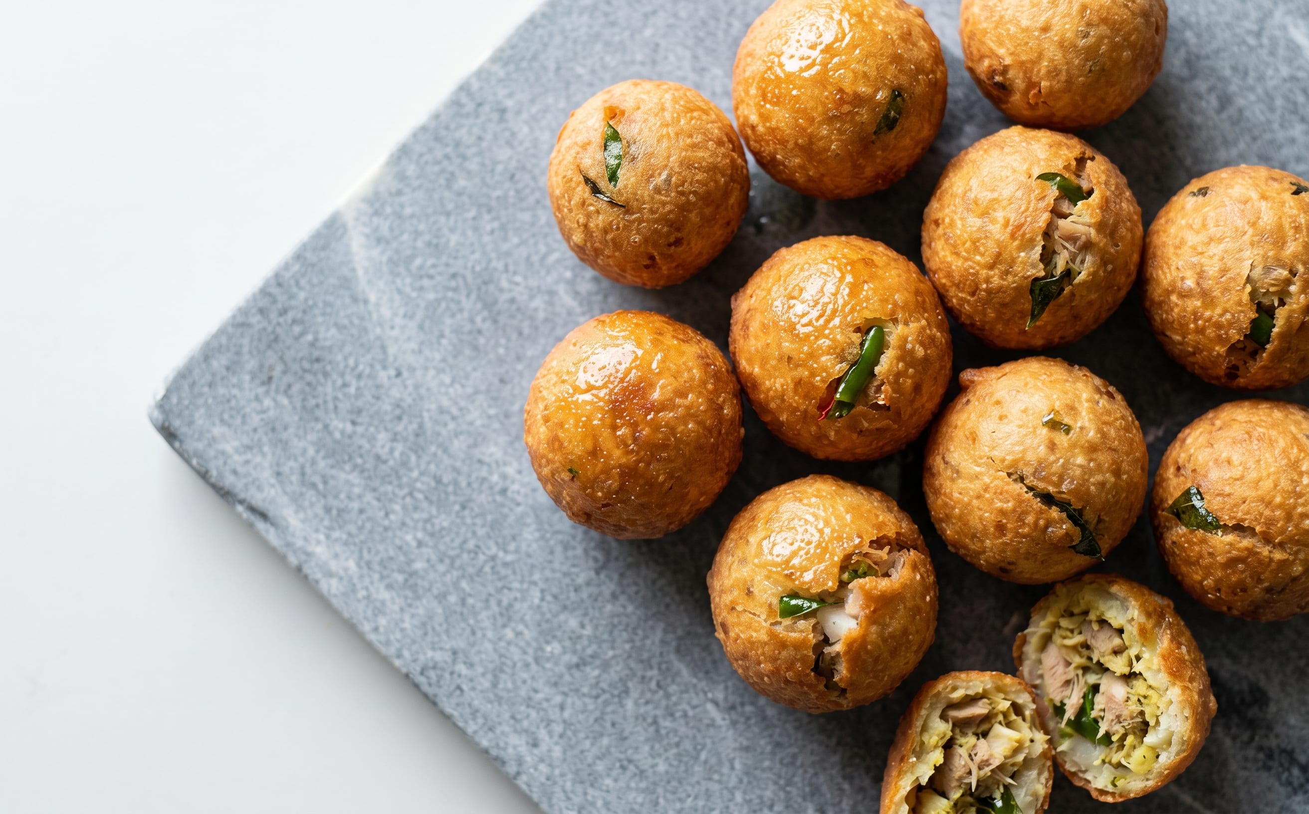 Gulha (Fried Tuna Dumplings)