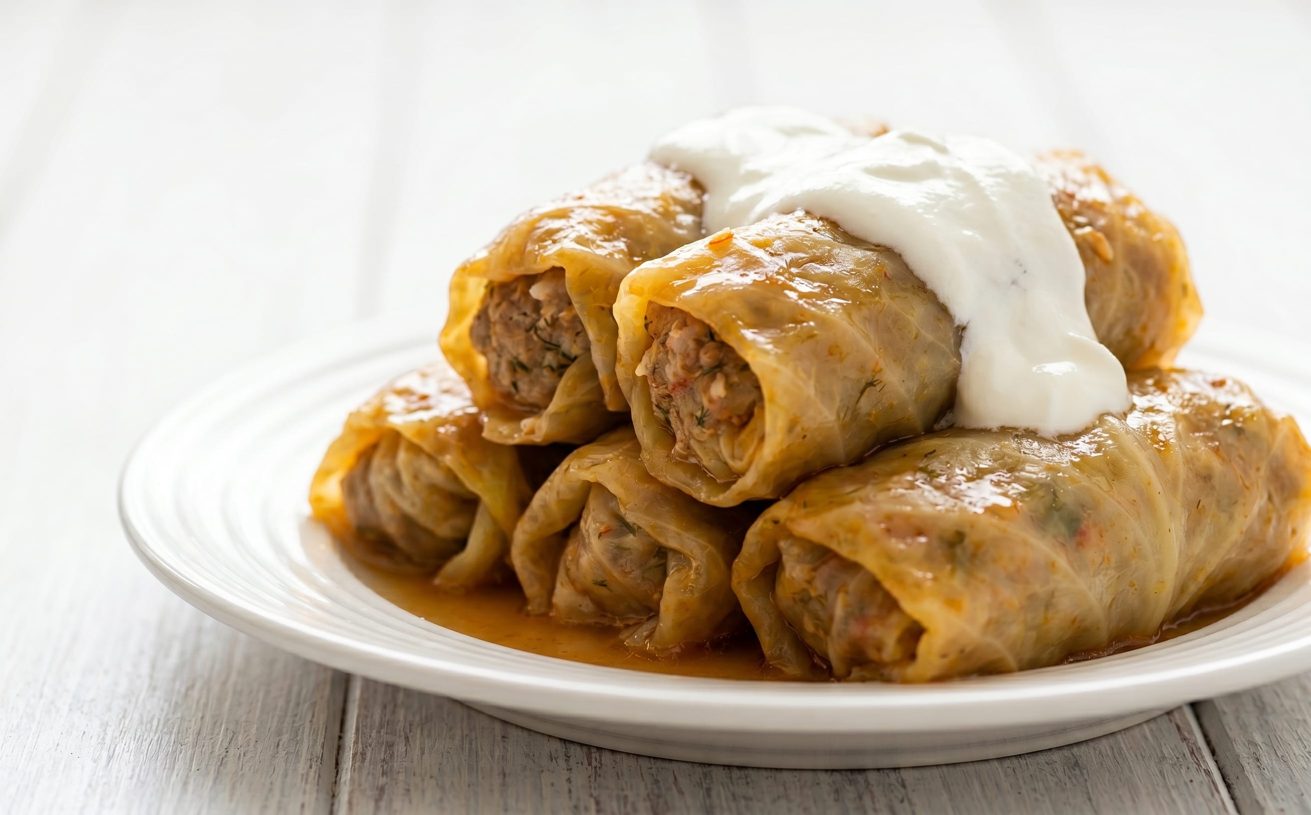 Sarmale în Foi de Varză Murată (Sour Cabbage Rolls)
