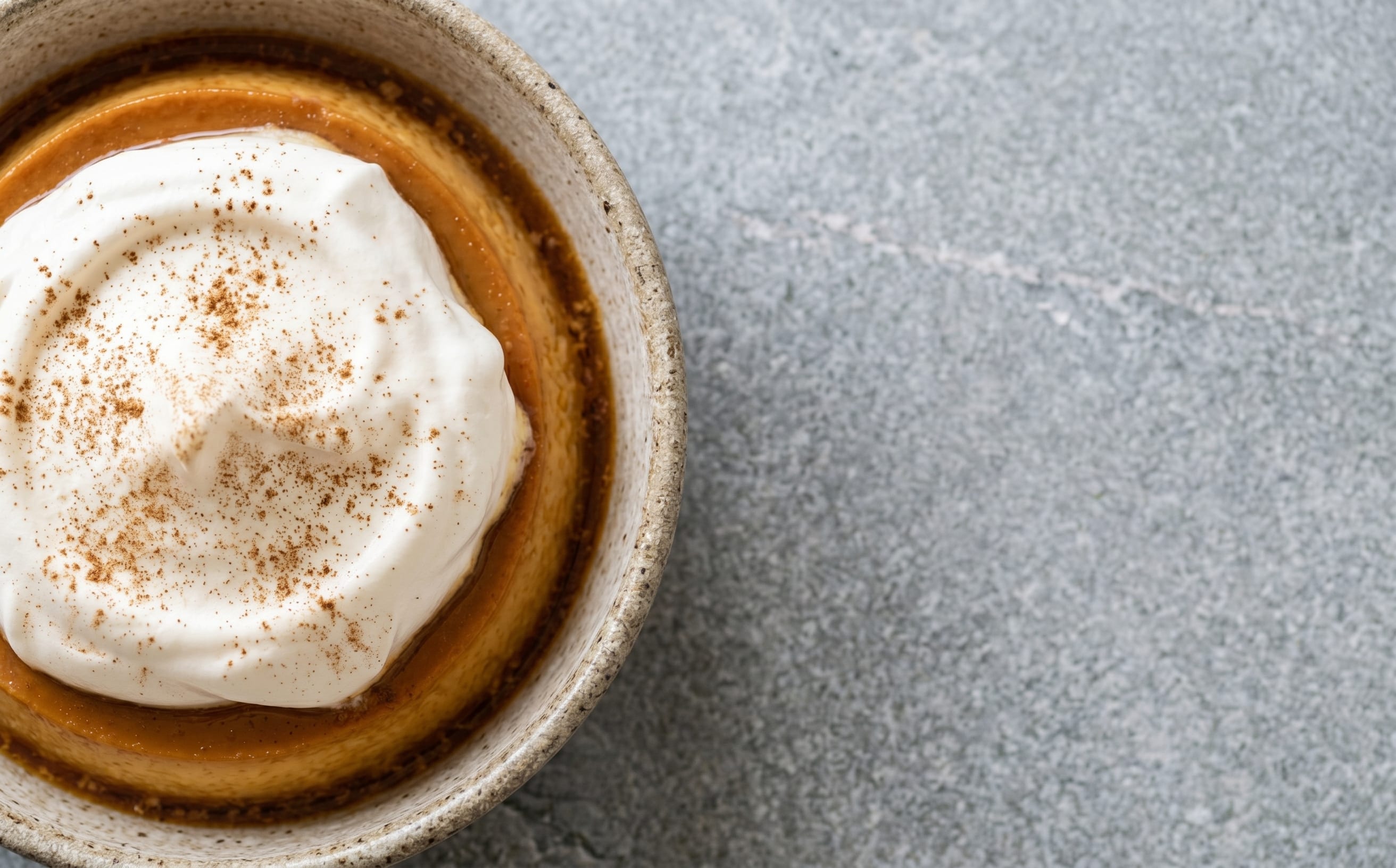 Suspiro a la Limeña (Caramel Custard with Meringue)