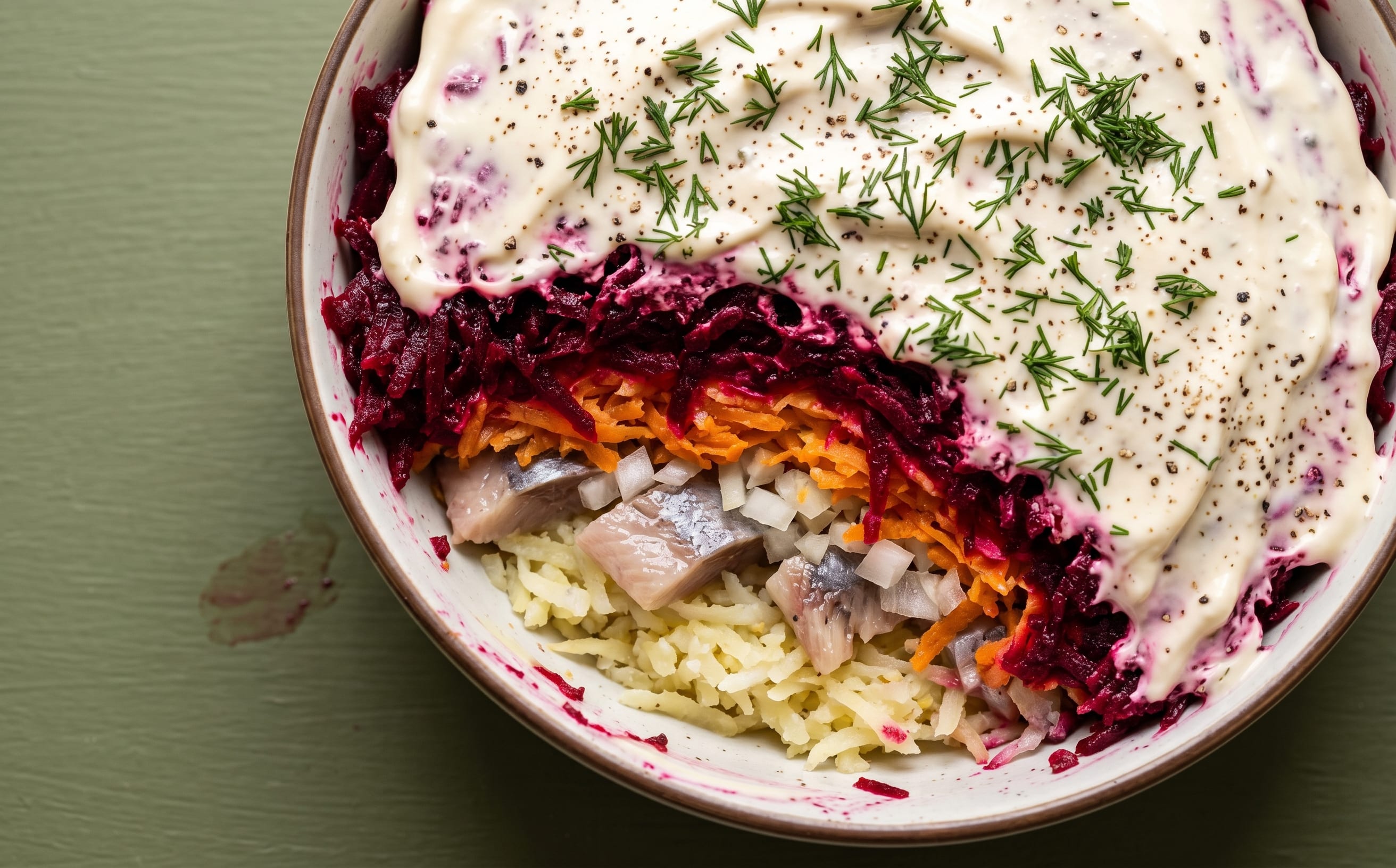 Selyodka pod Shuboy (Layered Herring and Beet Salad)