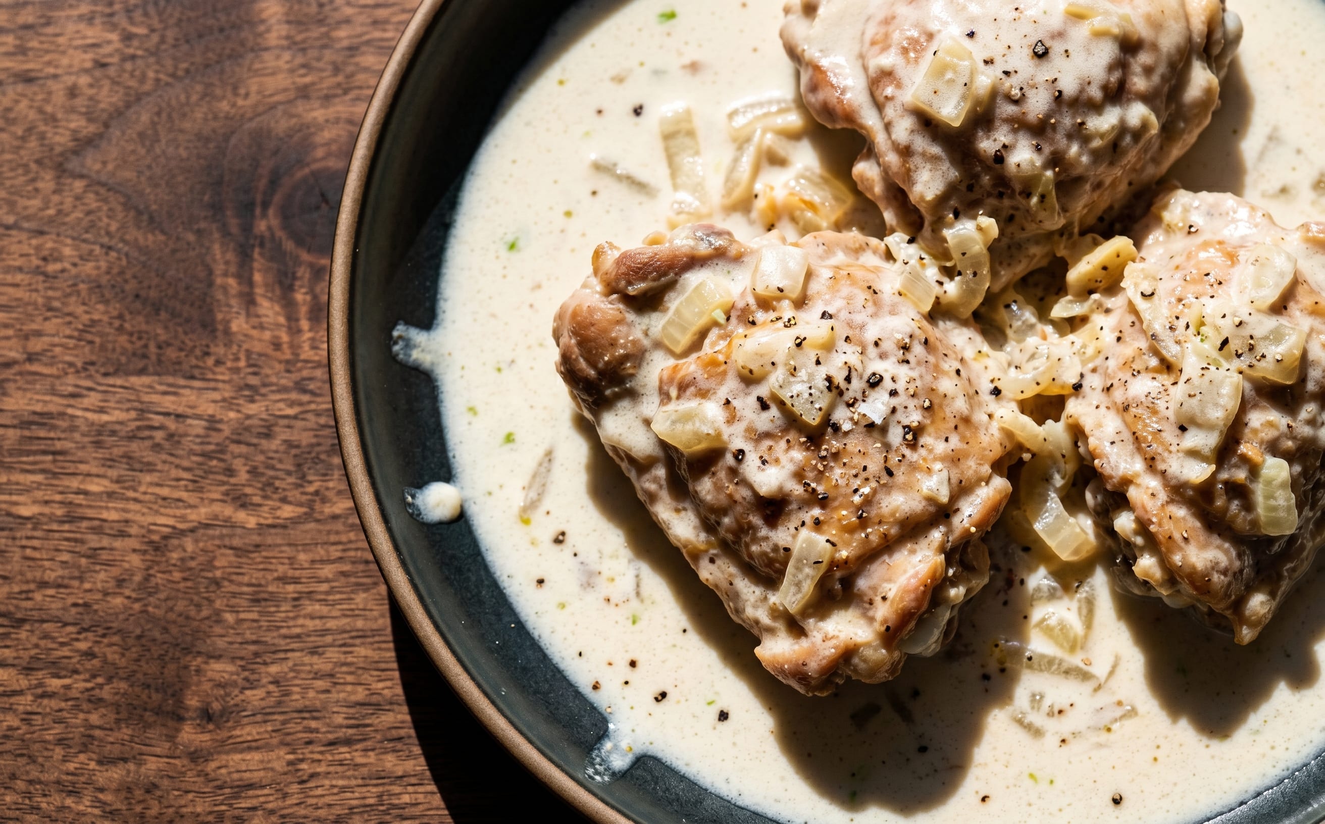 Moa Fa'asaina (Chicken in Coconut Sauce)