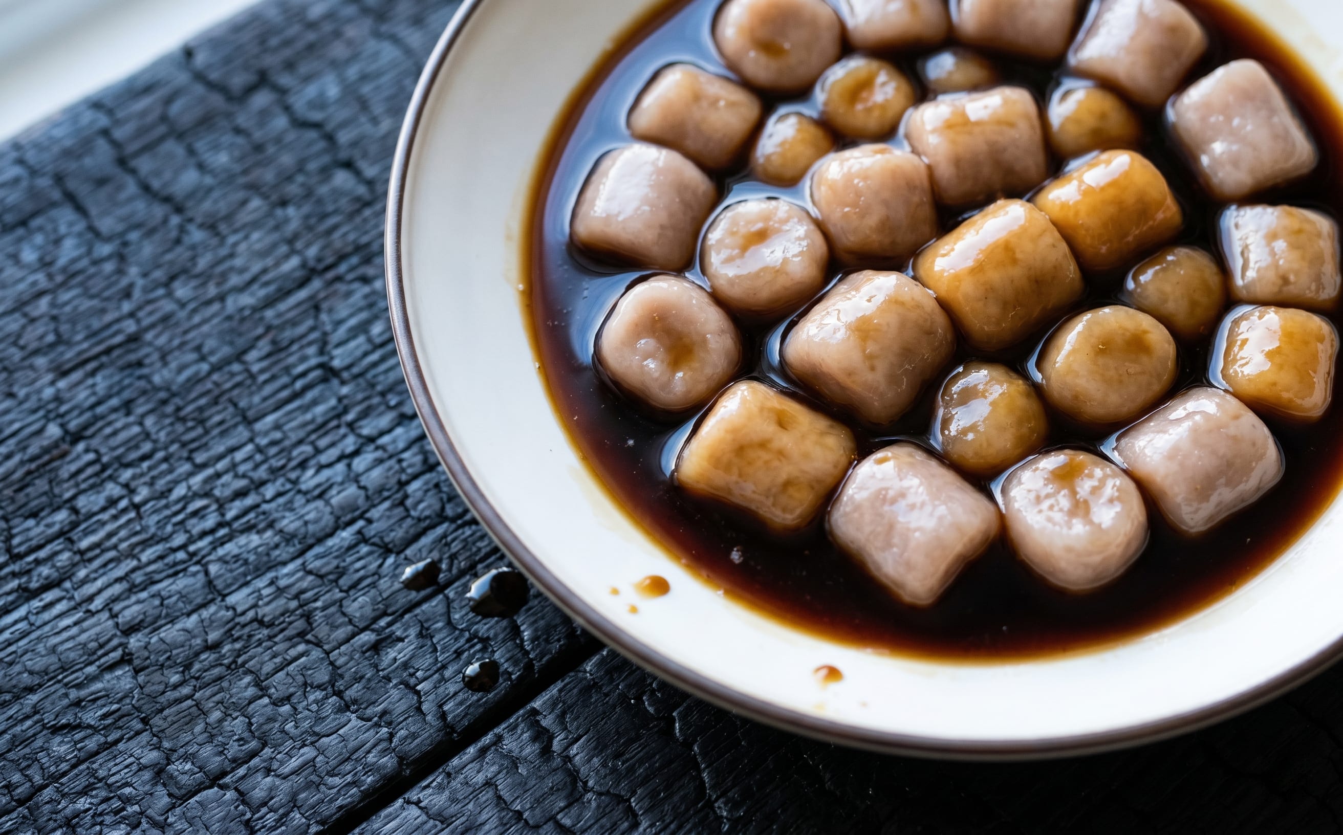 Yu Yuan (Taro Balls in Brown Sugar Syrup)