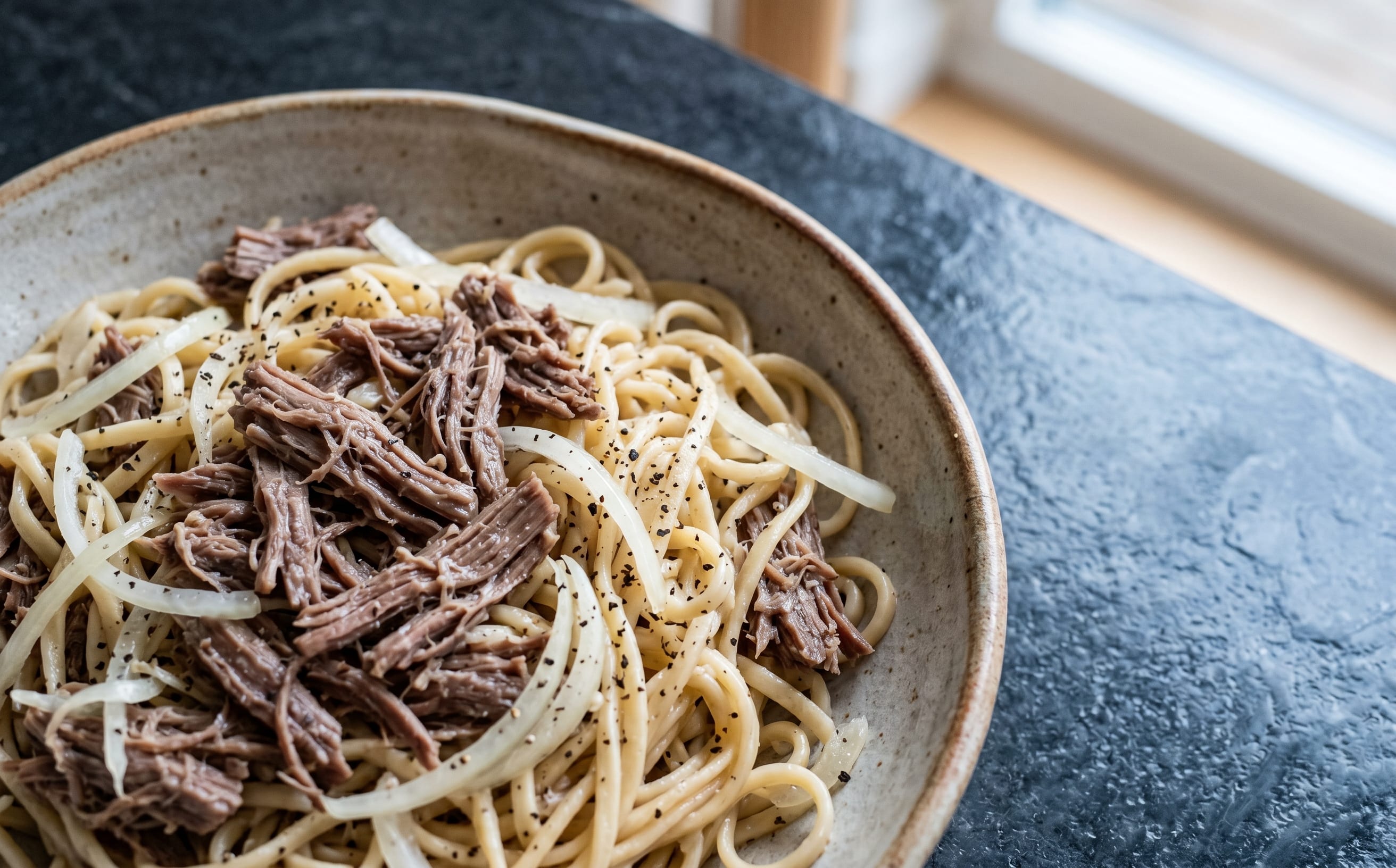 Naryn (Noodles with Horse Meat and Onion)