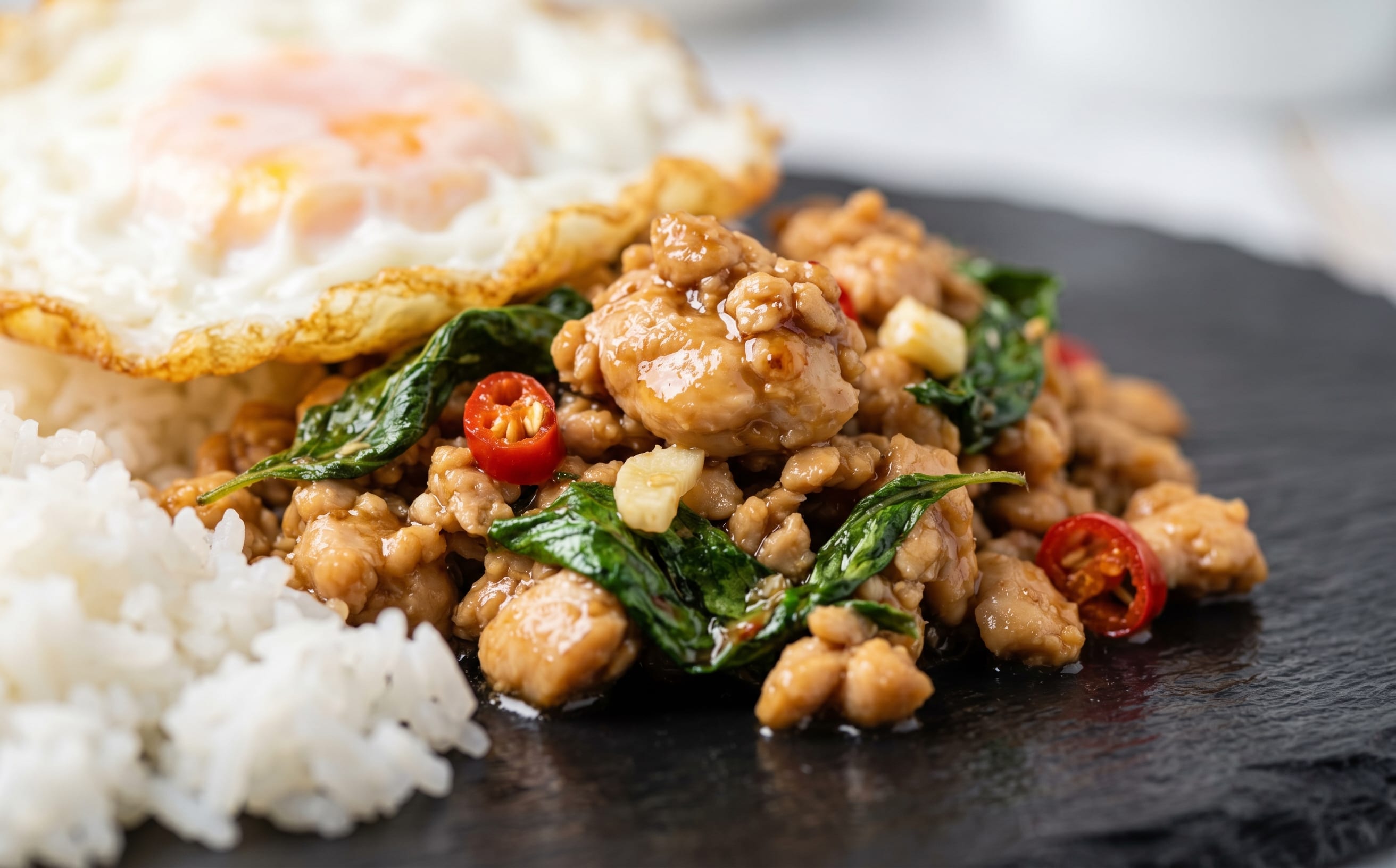 Pad Kra Pao Gai (Holy Basil Chicken)