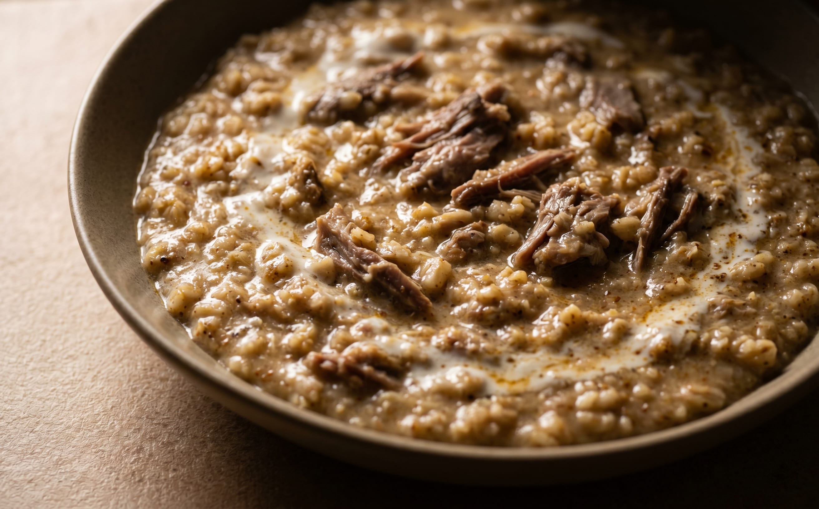 Jareesh Bil Laham (Gulf-Style Cracked Wheat and Lamb Porridge)