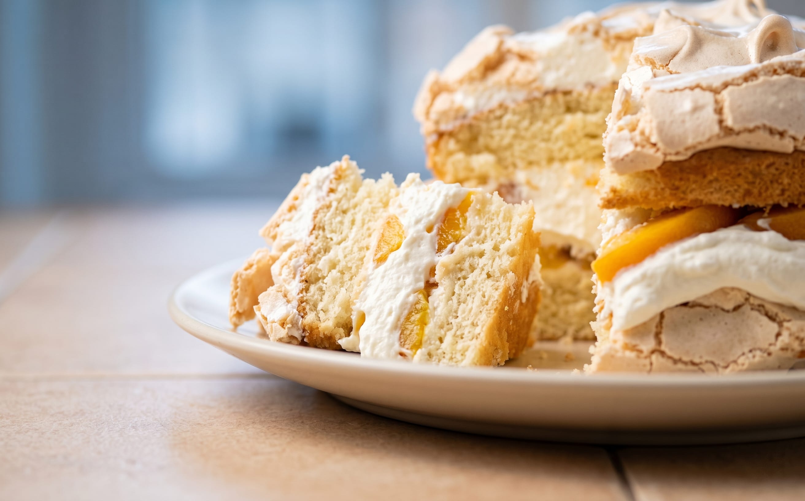 Chajá (Peach and Meringue Cake)