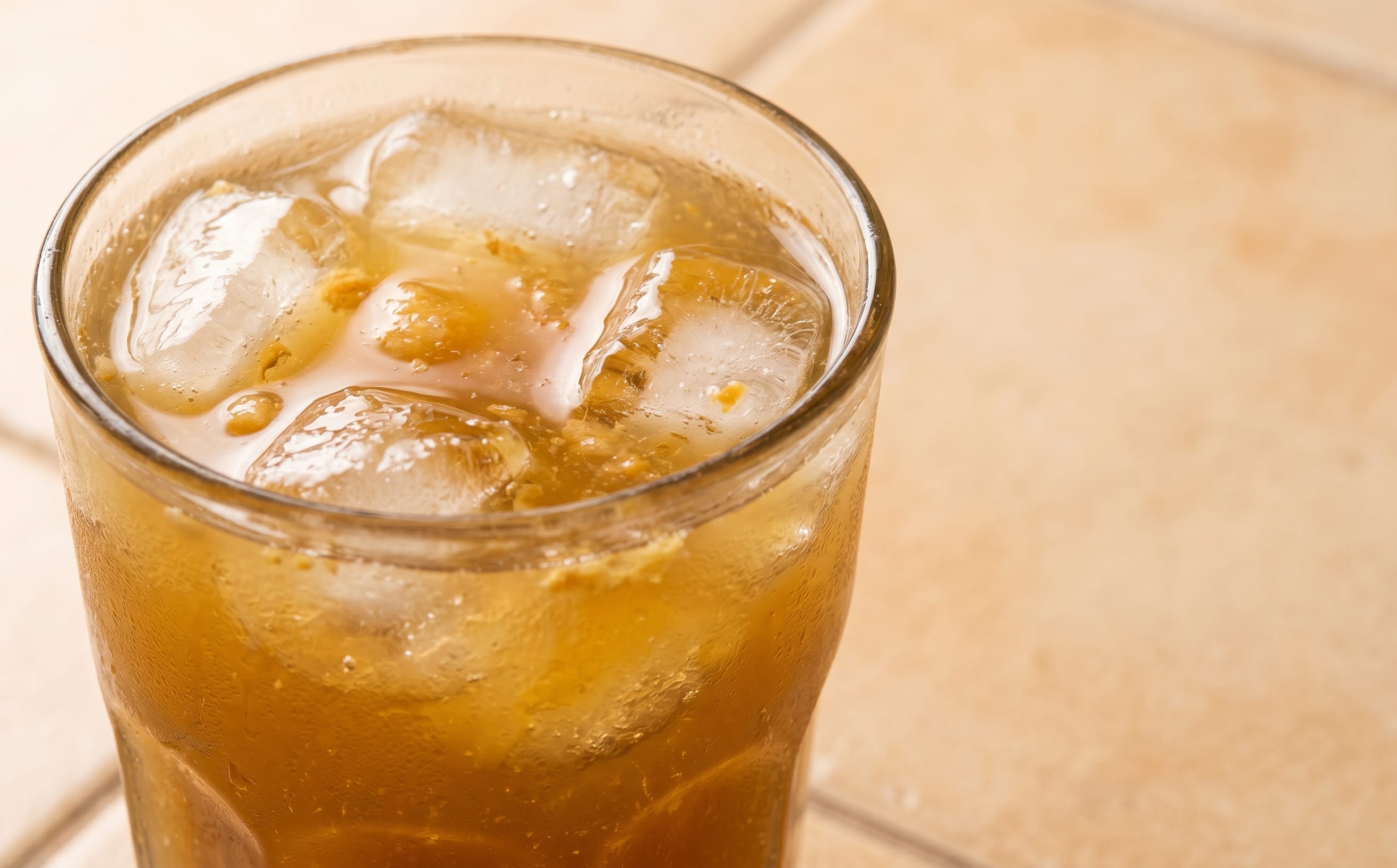Papelón con Limón (Panela and Lime Cooler)