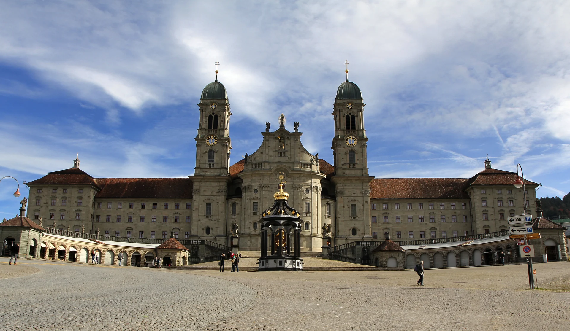 Benediktinerkloster Maria in Einsiedeln - Individuelle Wanderreise Via Jacobi