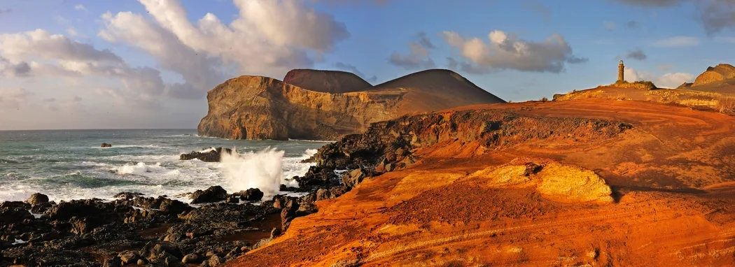 Vulkanküste Capelinhos, Azoren, Portugal.