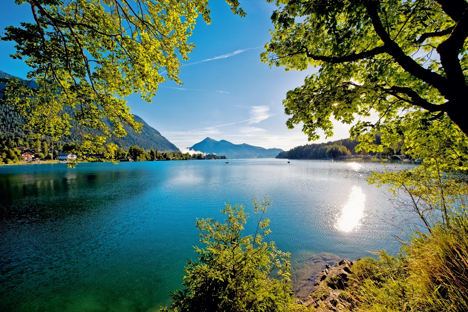 FIXES HEADER - Kochelsee in den Bayerischen Alpen