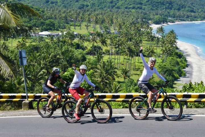 Bikeferien auf den Inseln Bali und Sumbawa