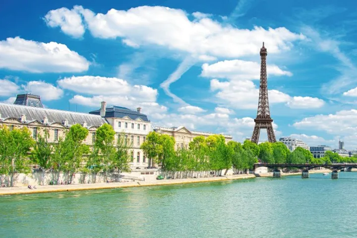 Flussfahrt auf der Seine.