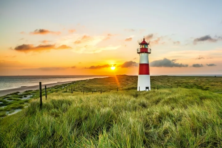Individuelle Veloferien von Hamburg nach Sylt entlang der Nordsee.