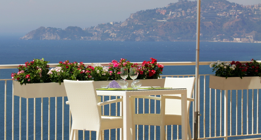Crystal Sea Hotel | Taormina, Sicily Holidays | Inghams