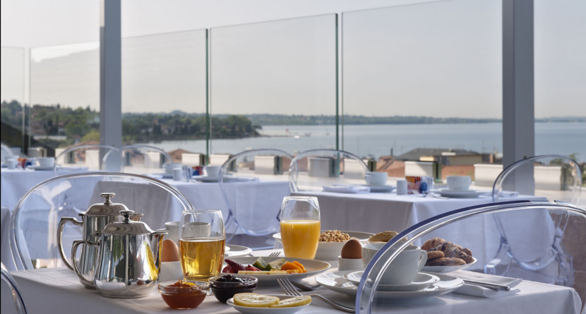 Palace Hotel San Pietro Breakfast Terrace 