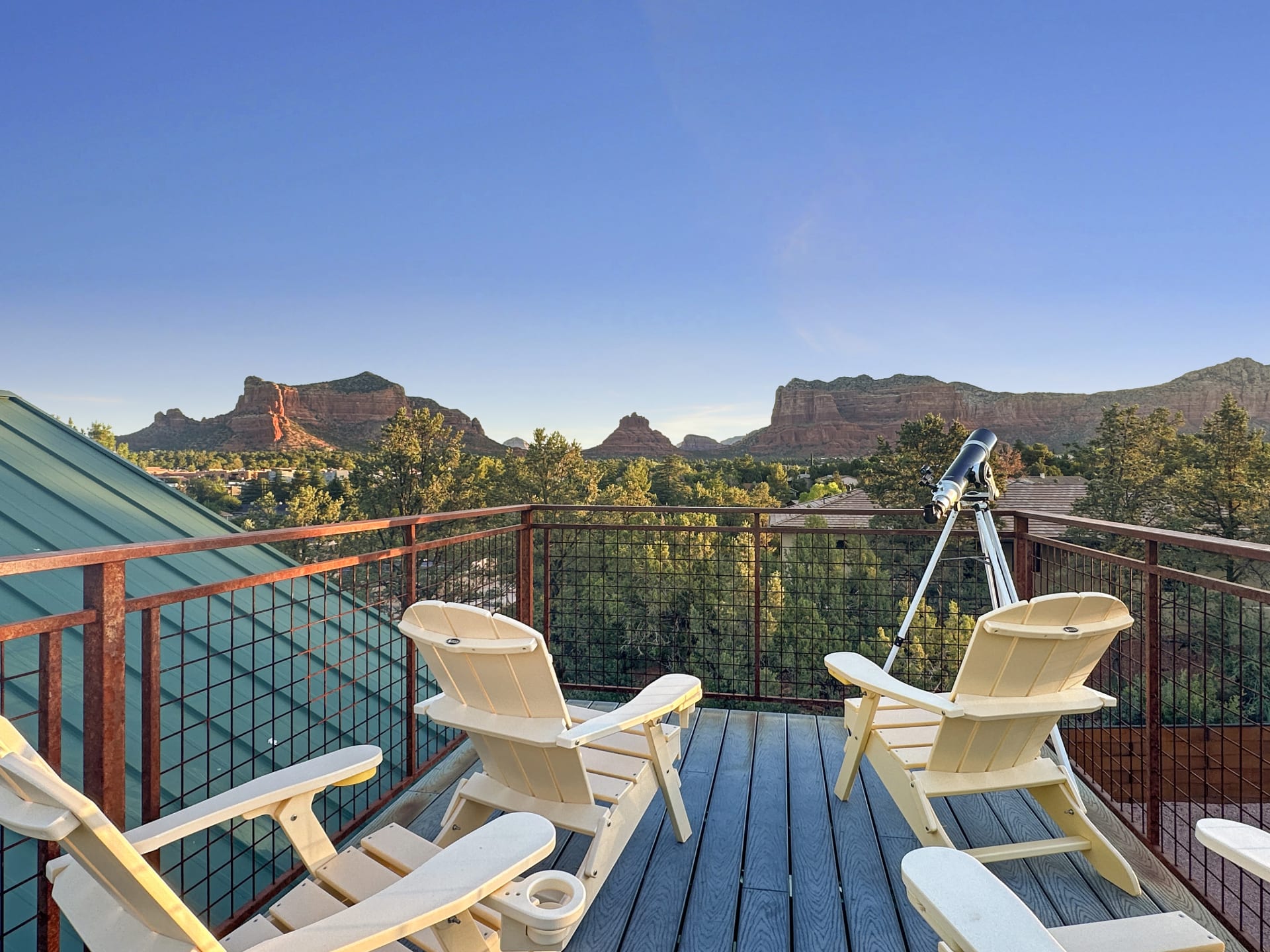 Scenic Sedona red rock views