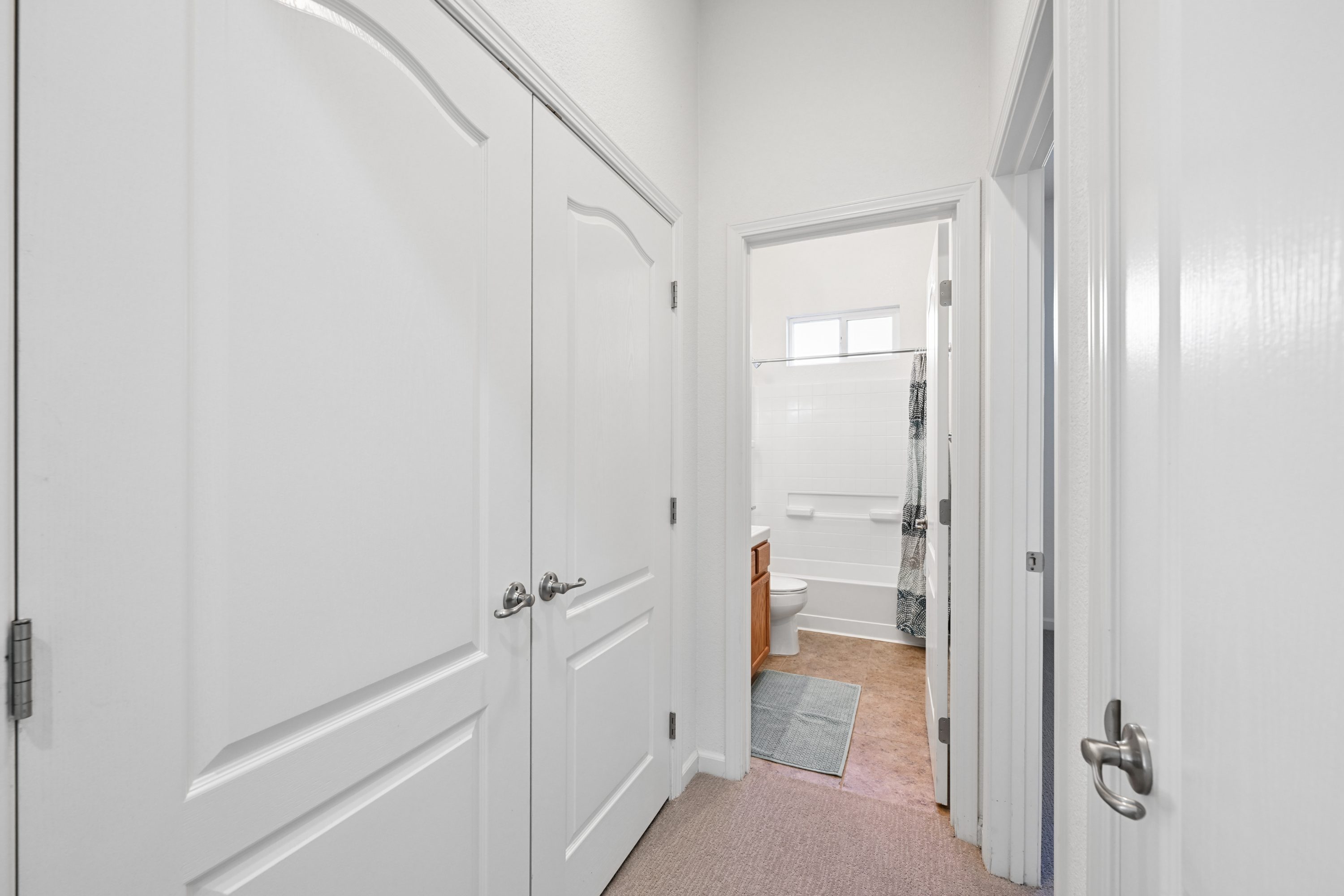 9452 North Kiefer Boulevard, Sacramento, CA 95826 property photo 13