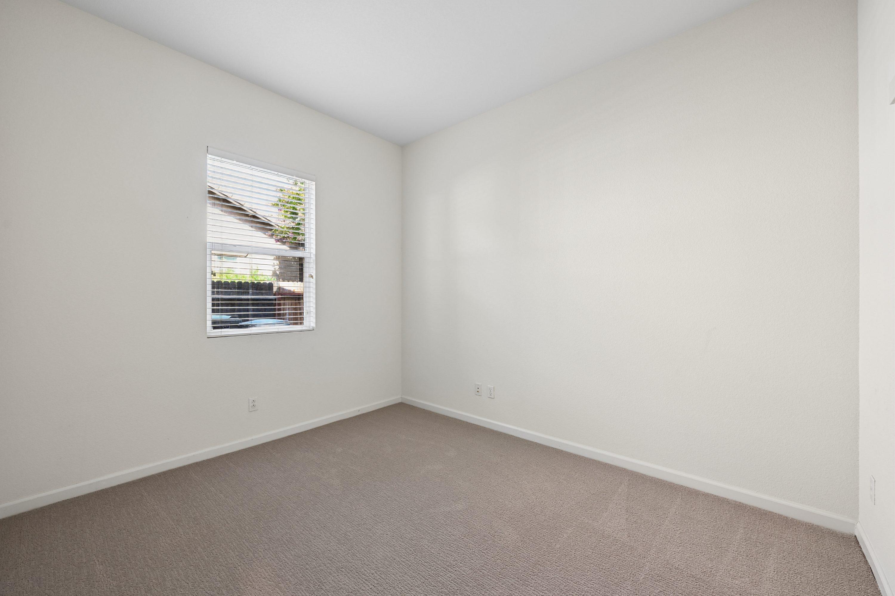 9452 North Kiefer Boulevard, Sacramento, CA 95826 property photo 15