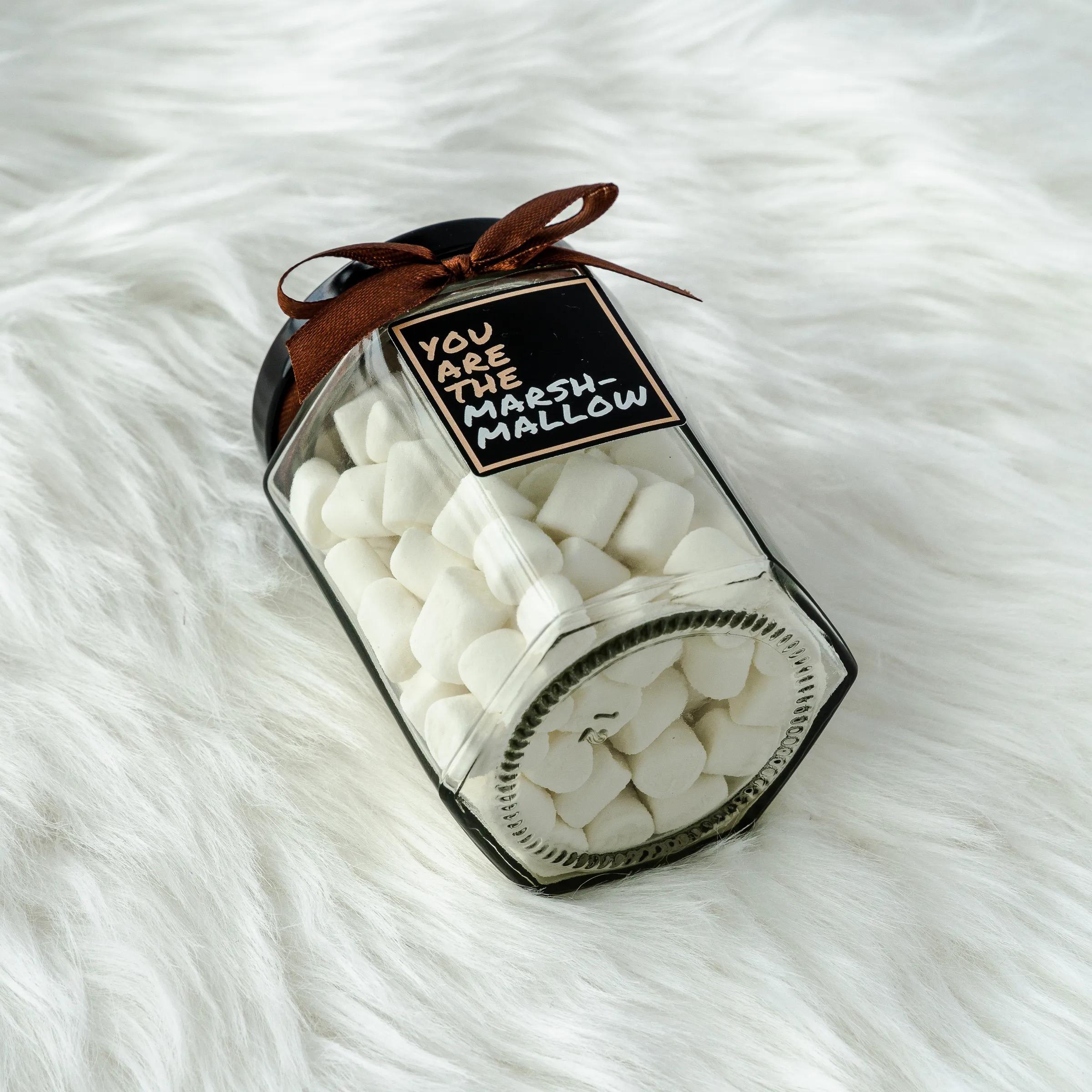 Classic hot cocoa box product photo square-8