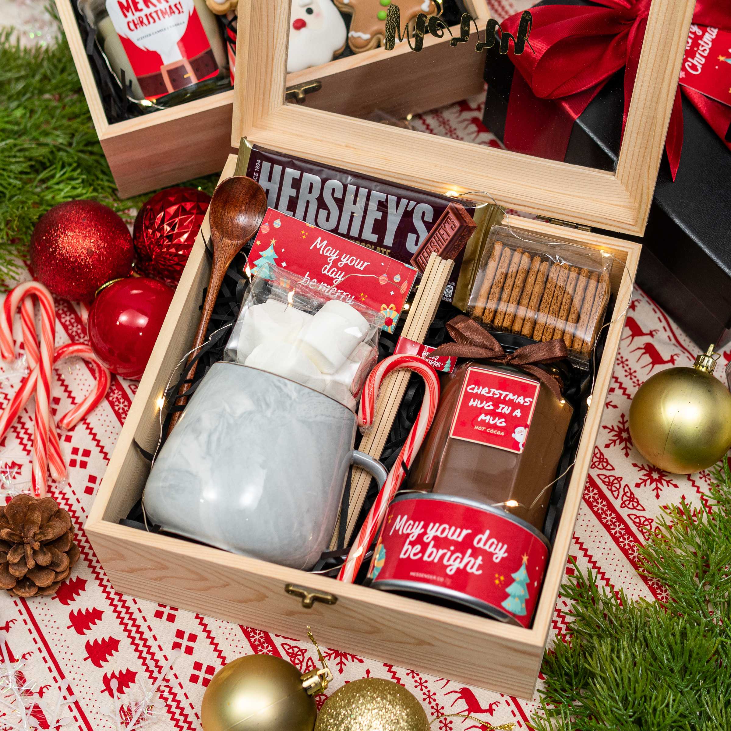 [messengerco] lavish box - christmas gift box product photo square-3