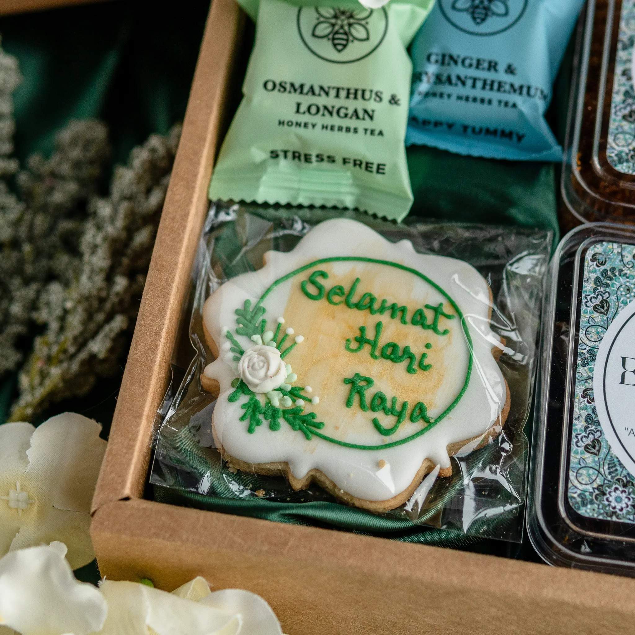 Raya gift set - fulfilling raya product photo square-6