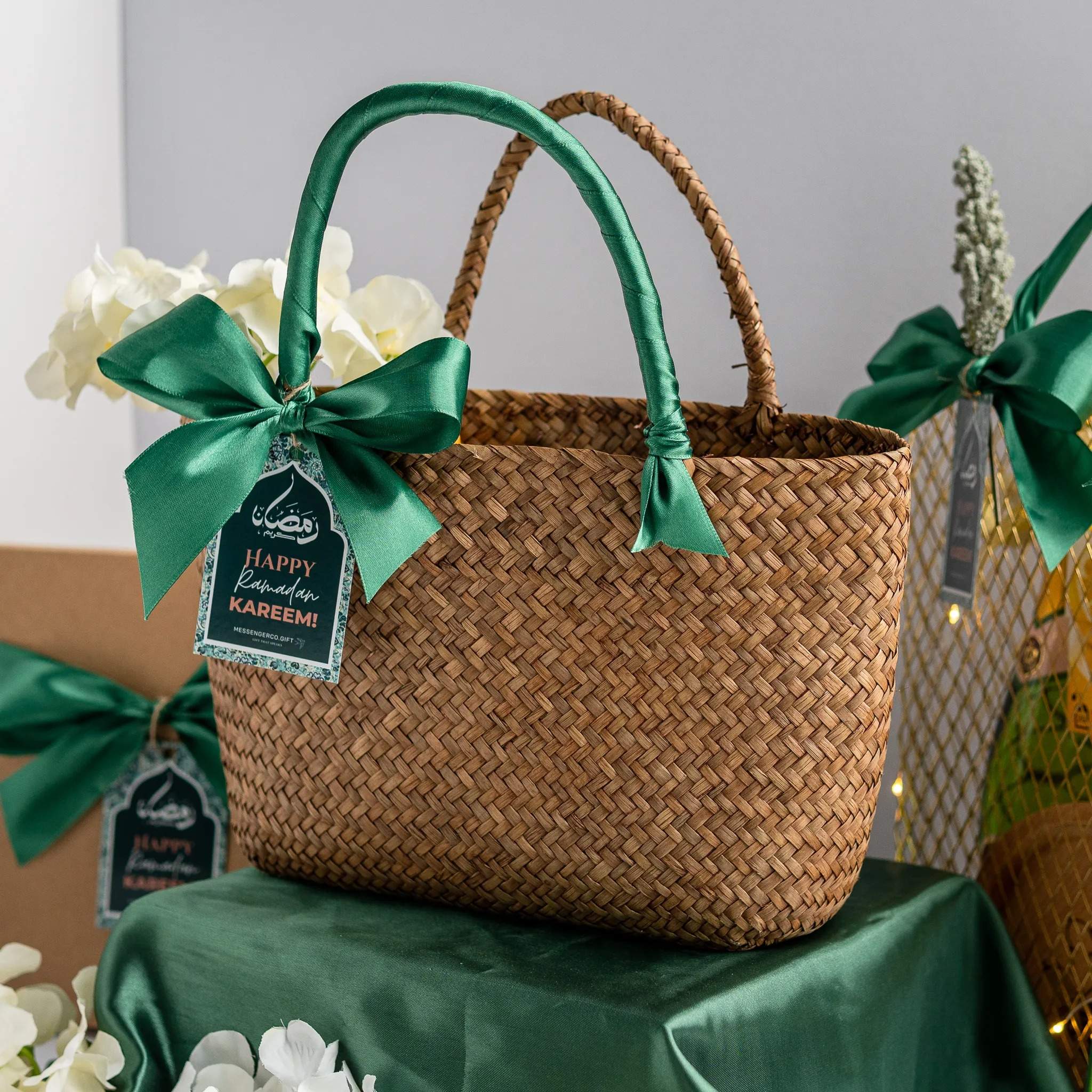 Raya gift set - beautiful raya product photo square-2