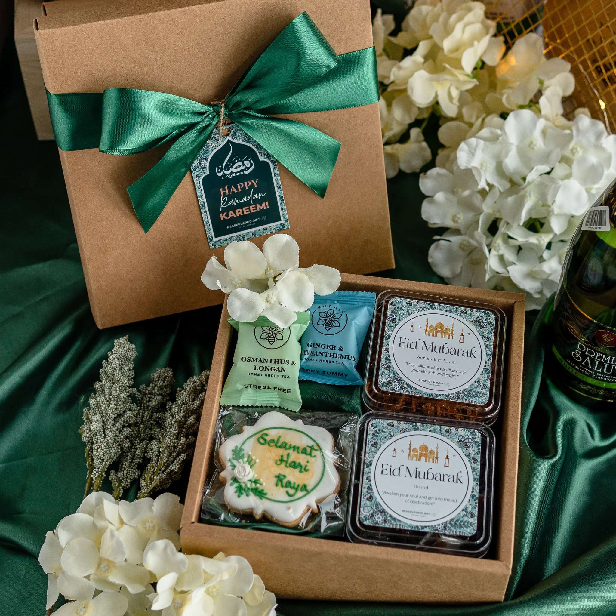 Raya gift set - fulfilling raya product photo square-2