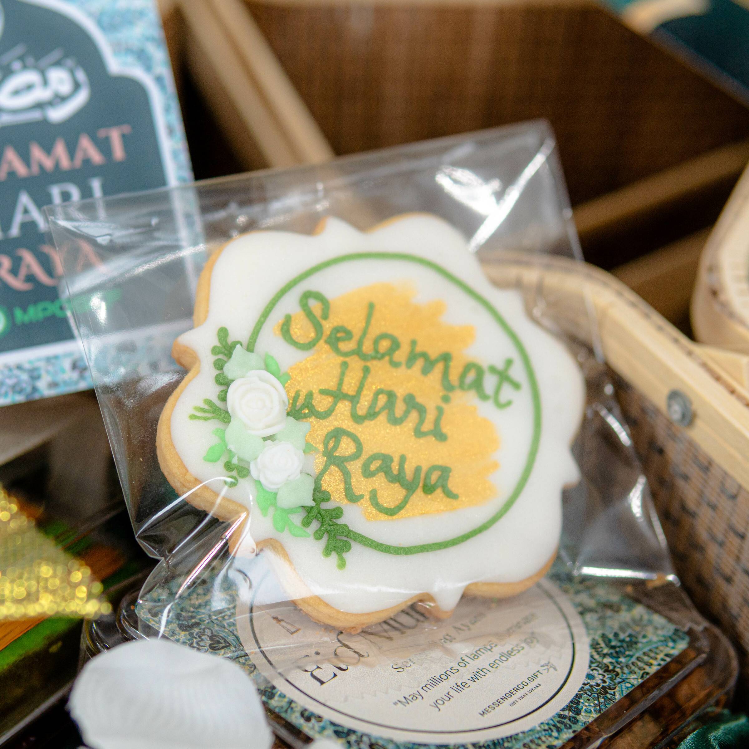 Raya vip client _ staff corporate gift set - mpocgf product photo square-6