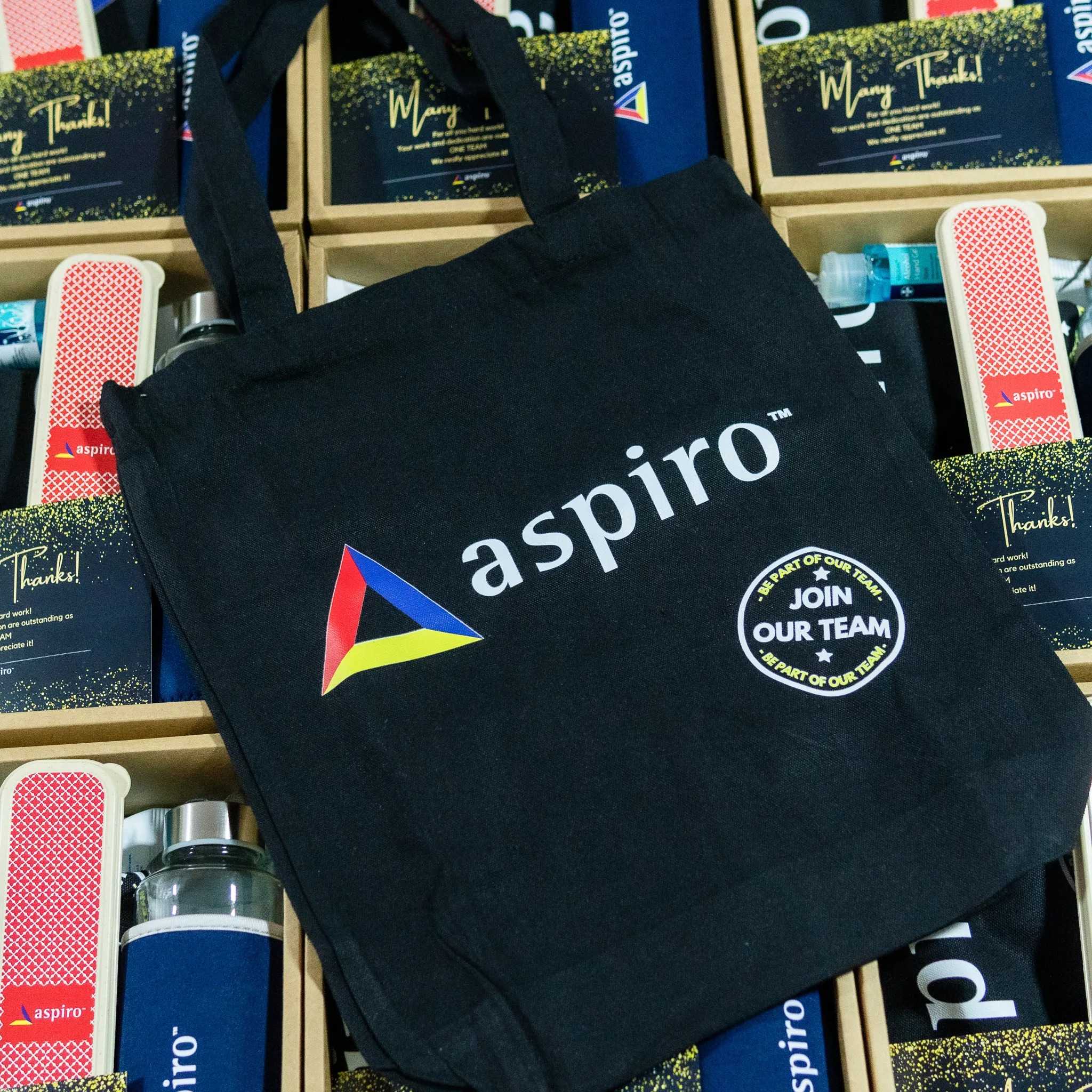 Welcome gift set - accenture aspiro product photo square-4