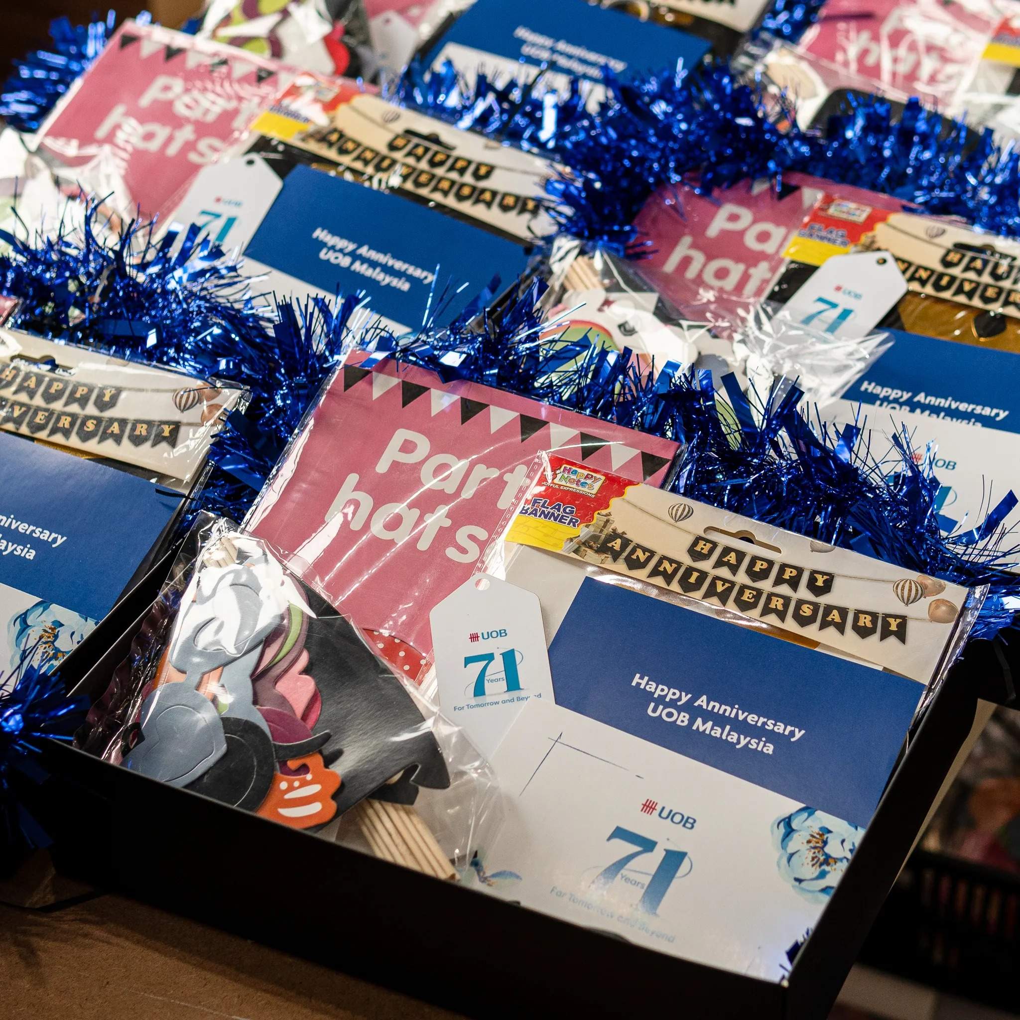 Company birthday party gift set - uob product photo square-2