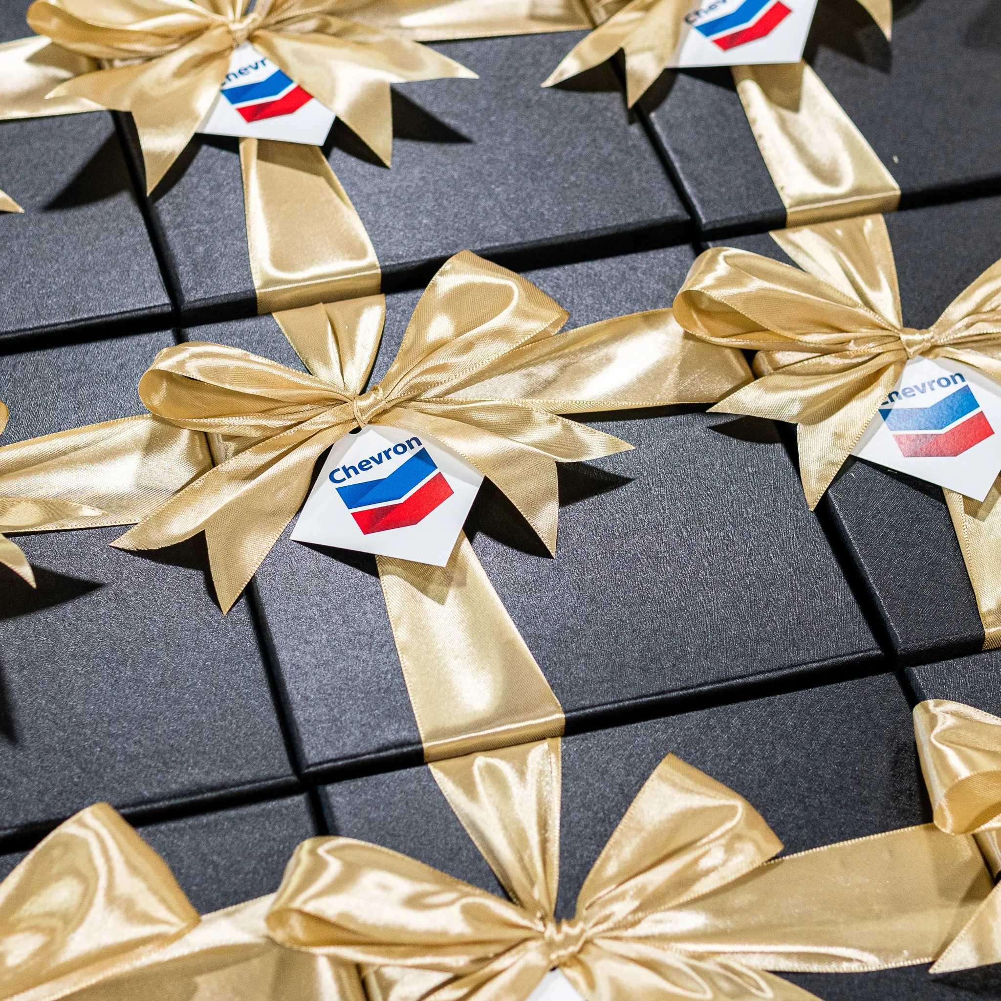 Spice hot cocoa corporate gift set - chevron product photo square-4