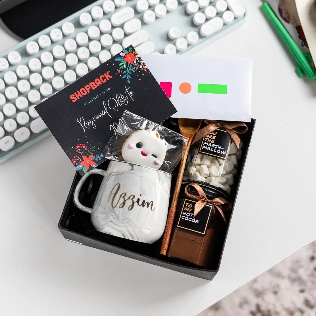 Personalised staff gift set - shopback product photo square-4