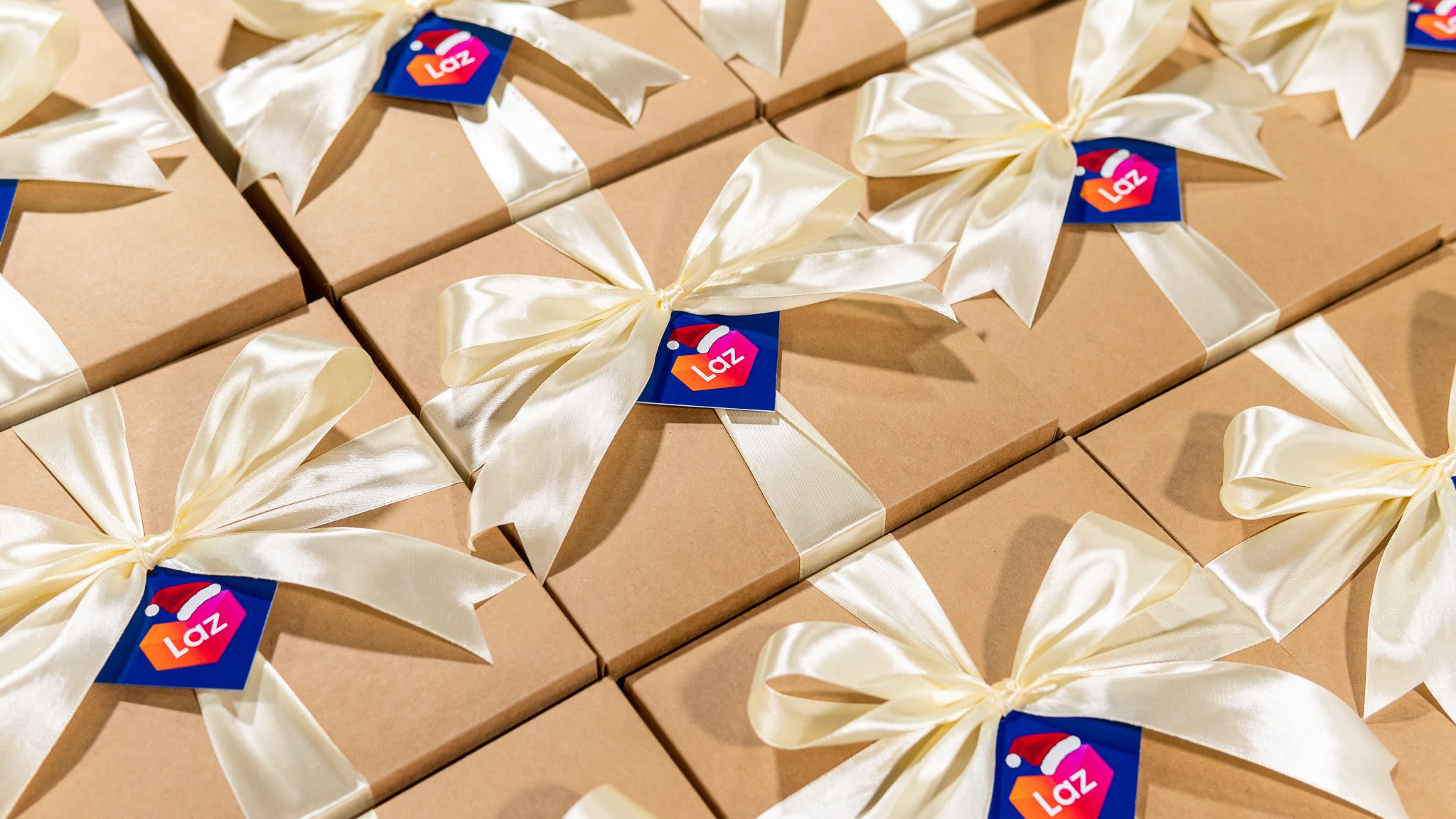 Personalised christmas gift sets - lazada product photo landscape-2