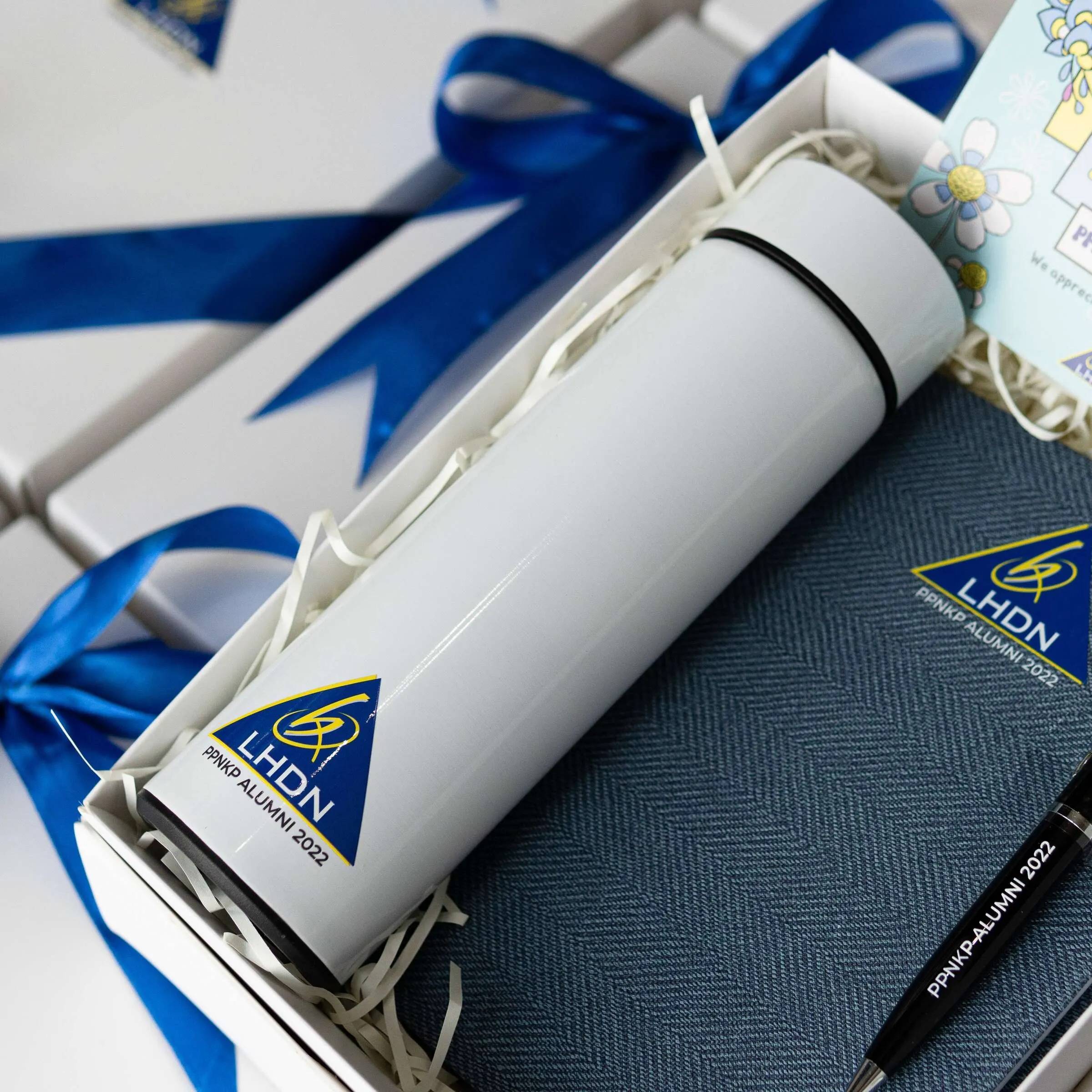 Staff client gift set - lhdn product photo square-2