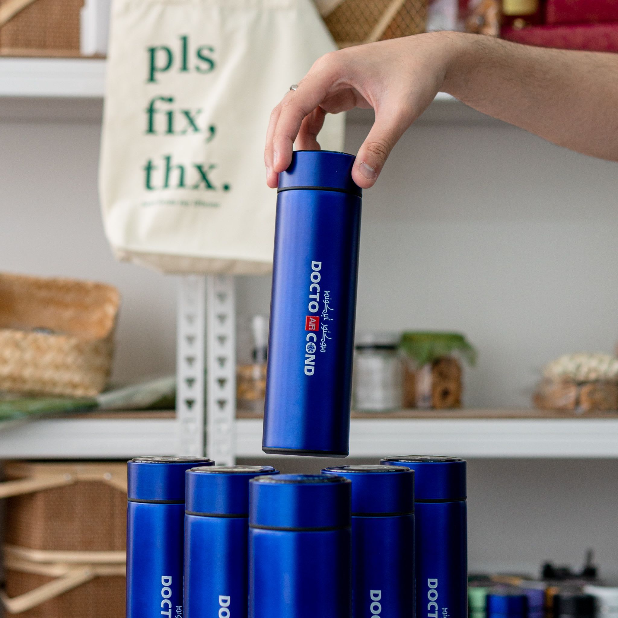 Thermos flask with logo - docto aircond product photo square-2