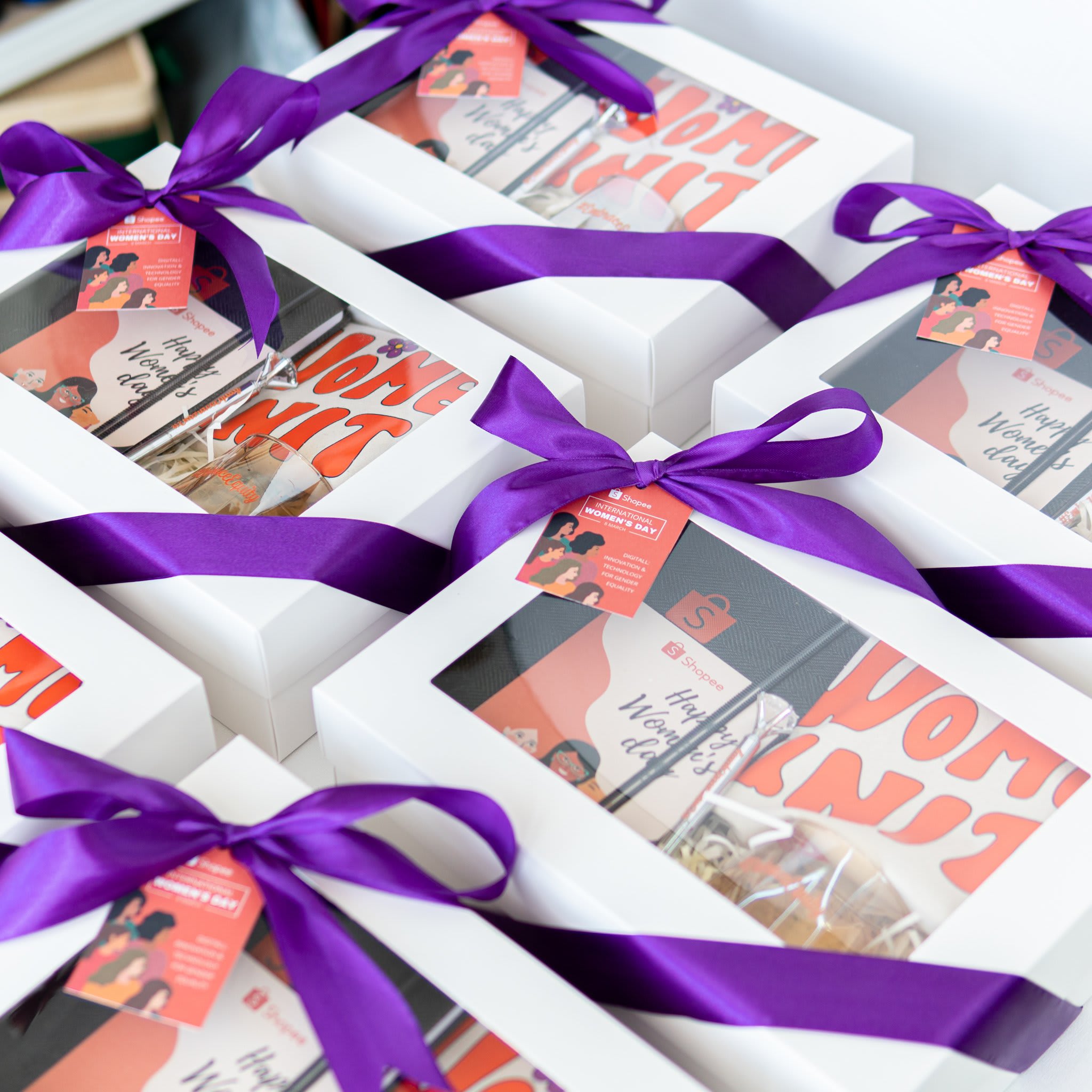 International women's day gift set - shopee product photo square-2