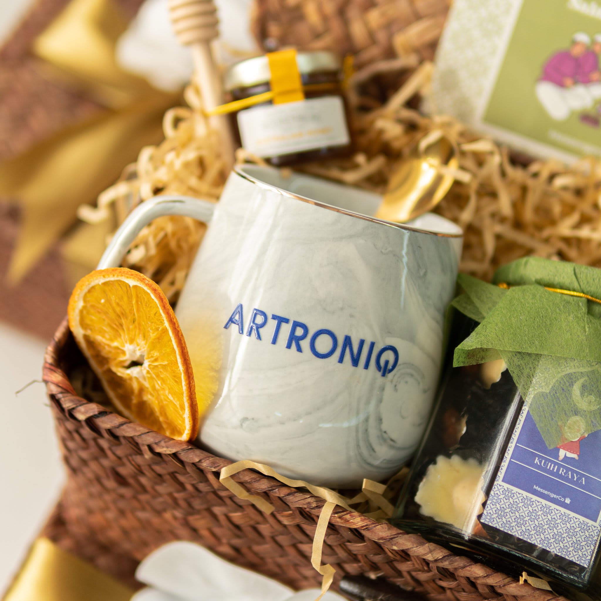 Raya gift set - artroniq product photo square-4