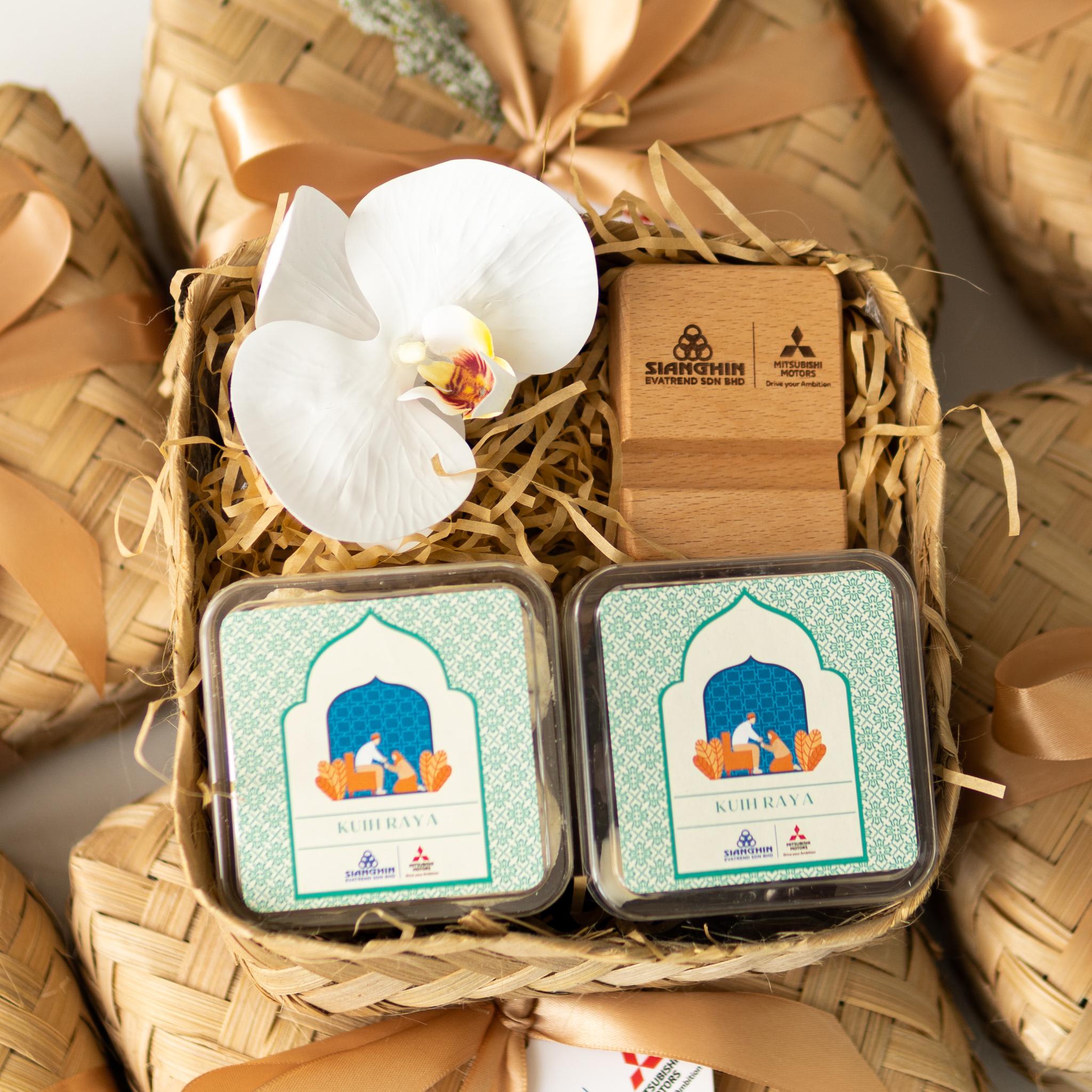Raya gift set - siang hin x mitsubishi product photo square-2
