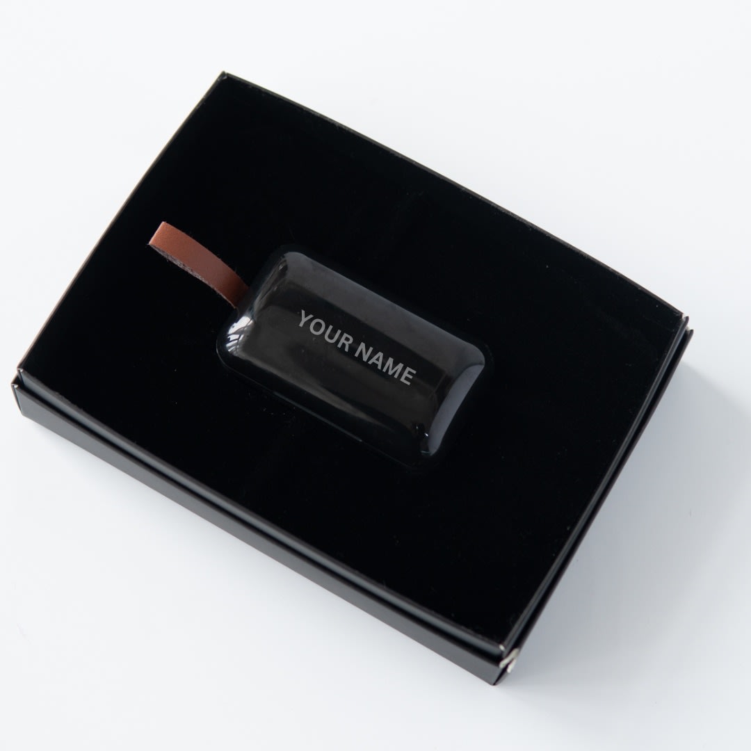 Personalised wireless ear buds gift set product photo square-3