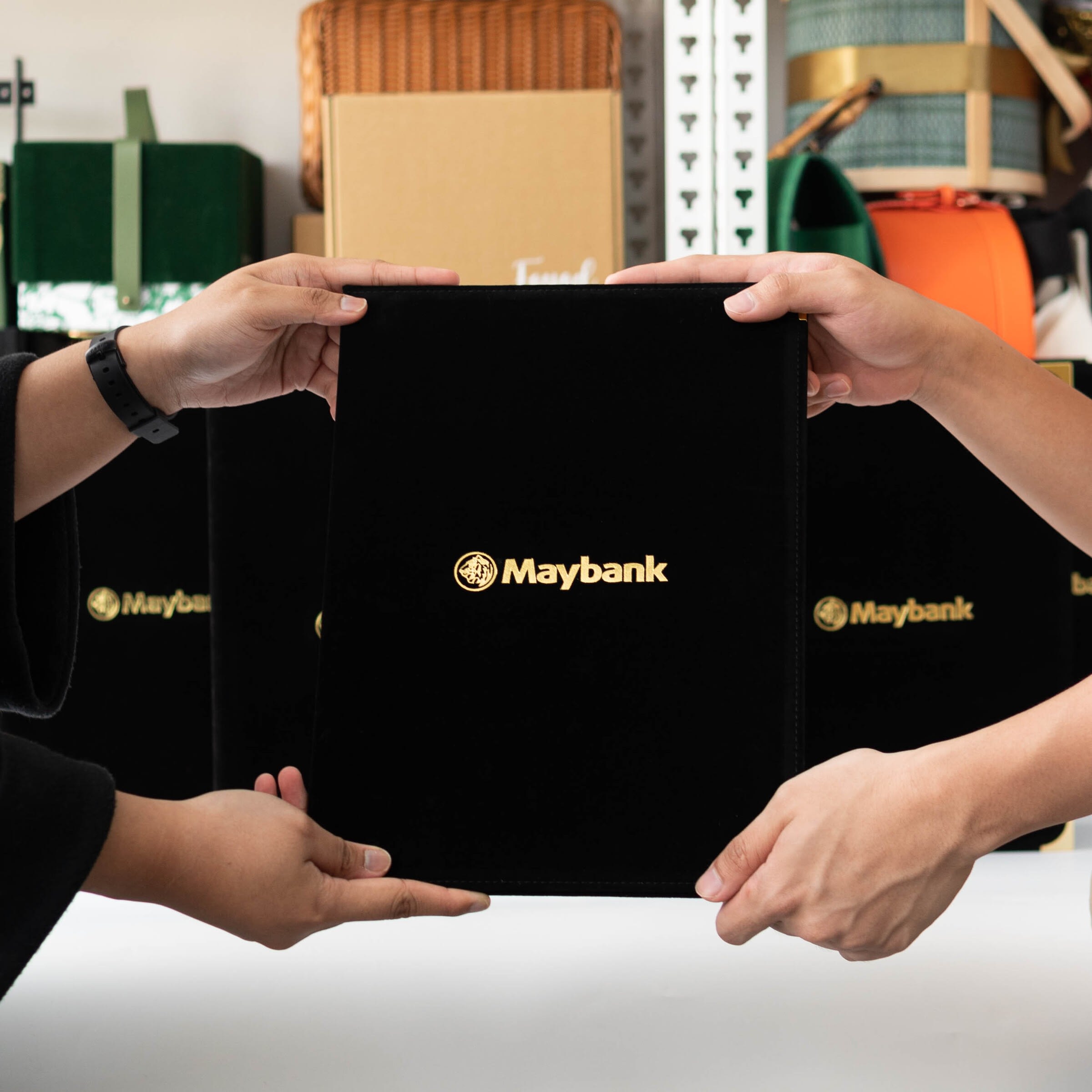 Custom velvet certificate folder product photo square-2