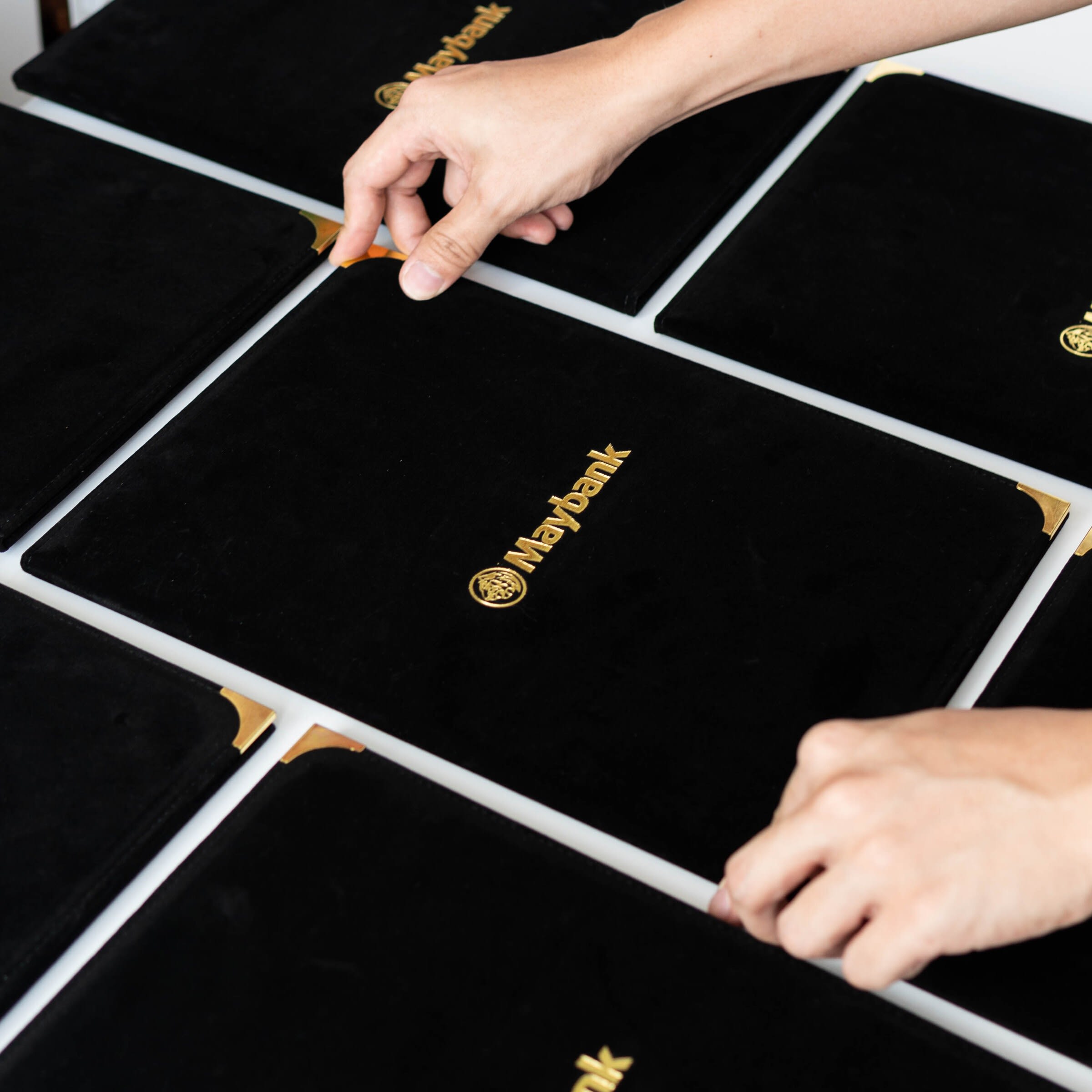 Custom velvet certificate folder product photo square-4