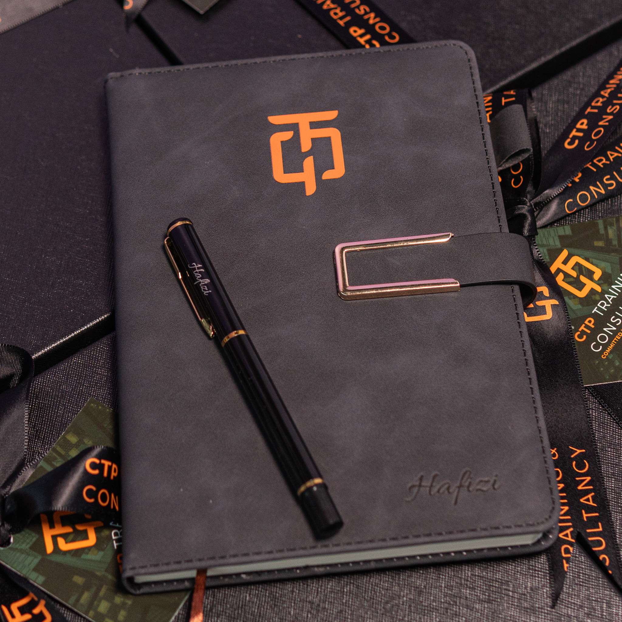 Custom logo notebook and pen gift set - ctp product photo square-3