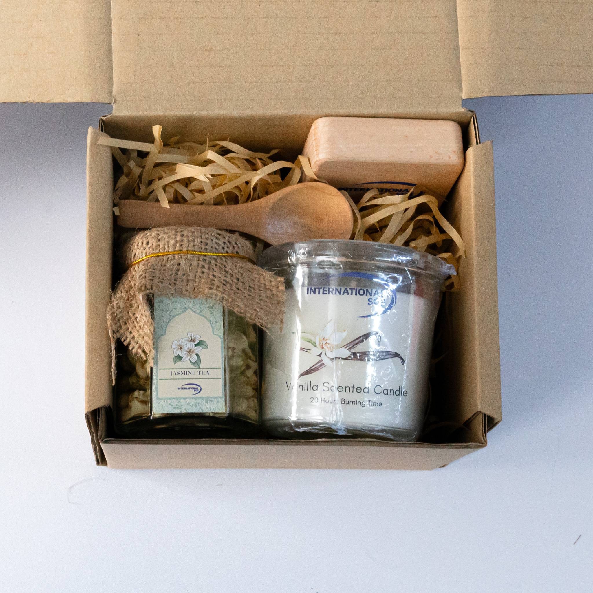 Wellness set mini - international sos product photo square-3