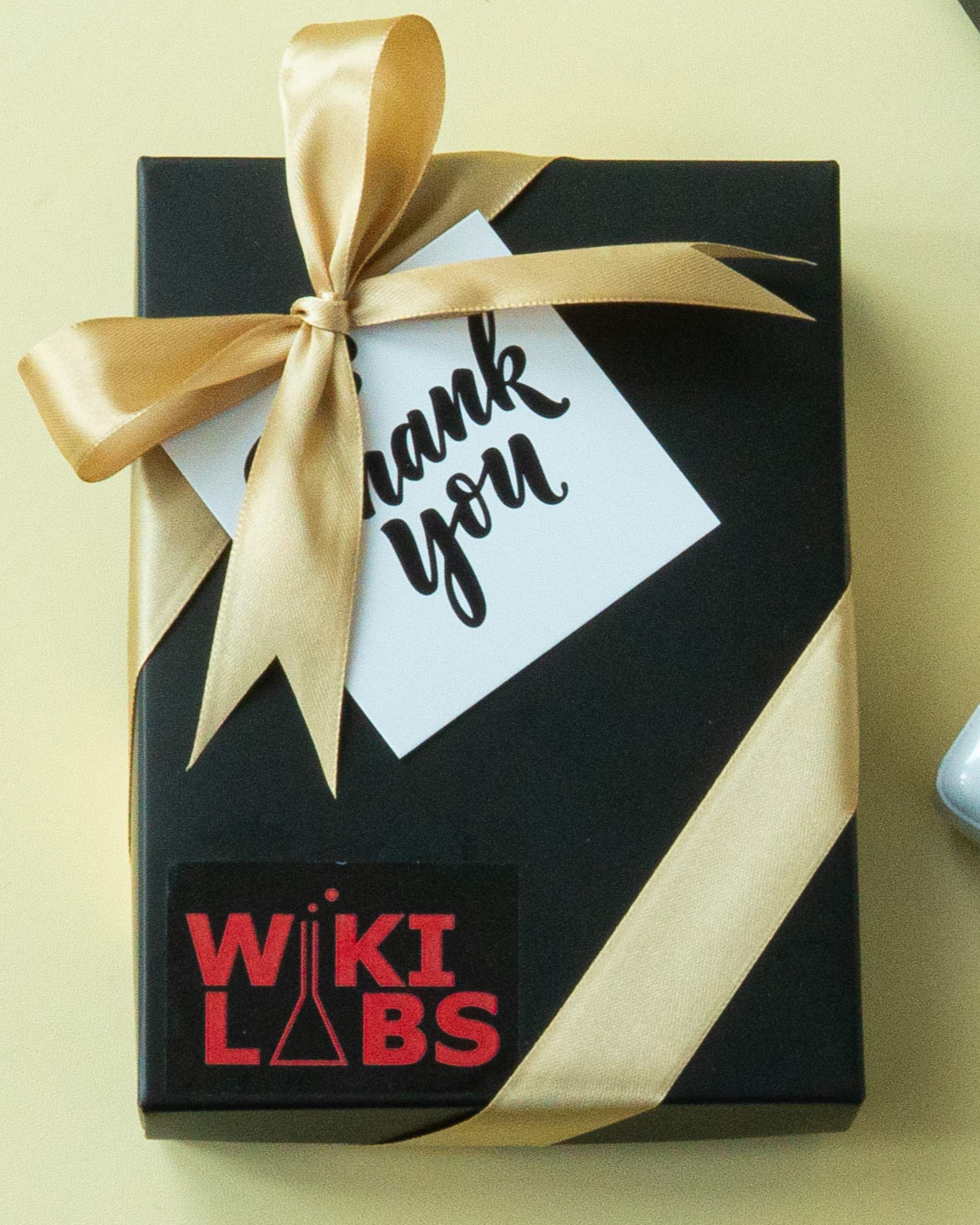 Custom power bank set - wiki labs product photo portrait-3